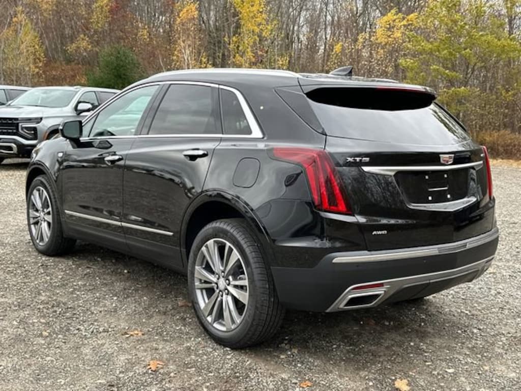 New 2025 CADILLAC XT5 Premium Luxury SUV