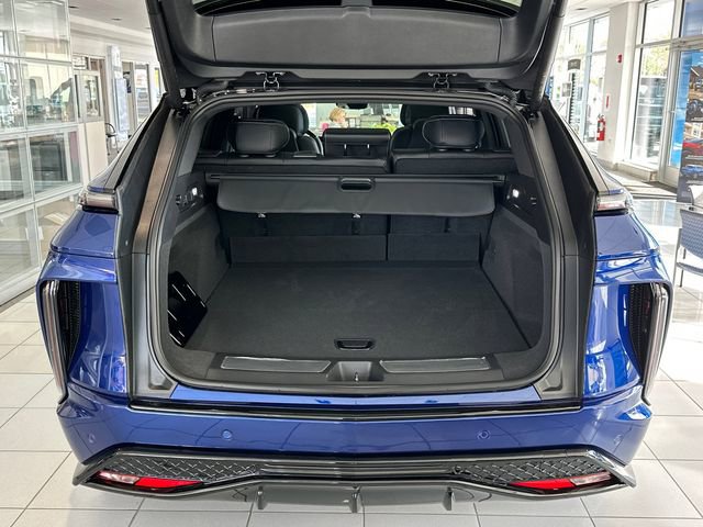 2026 Cadillac LYRIQ V Premium - Photo 24