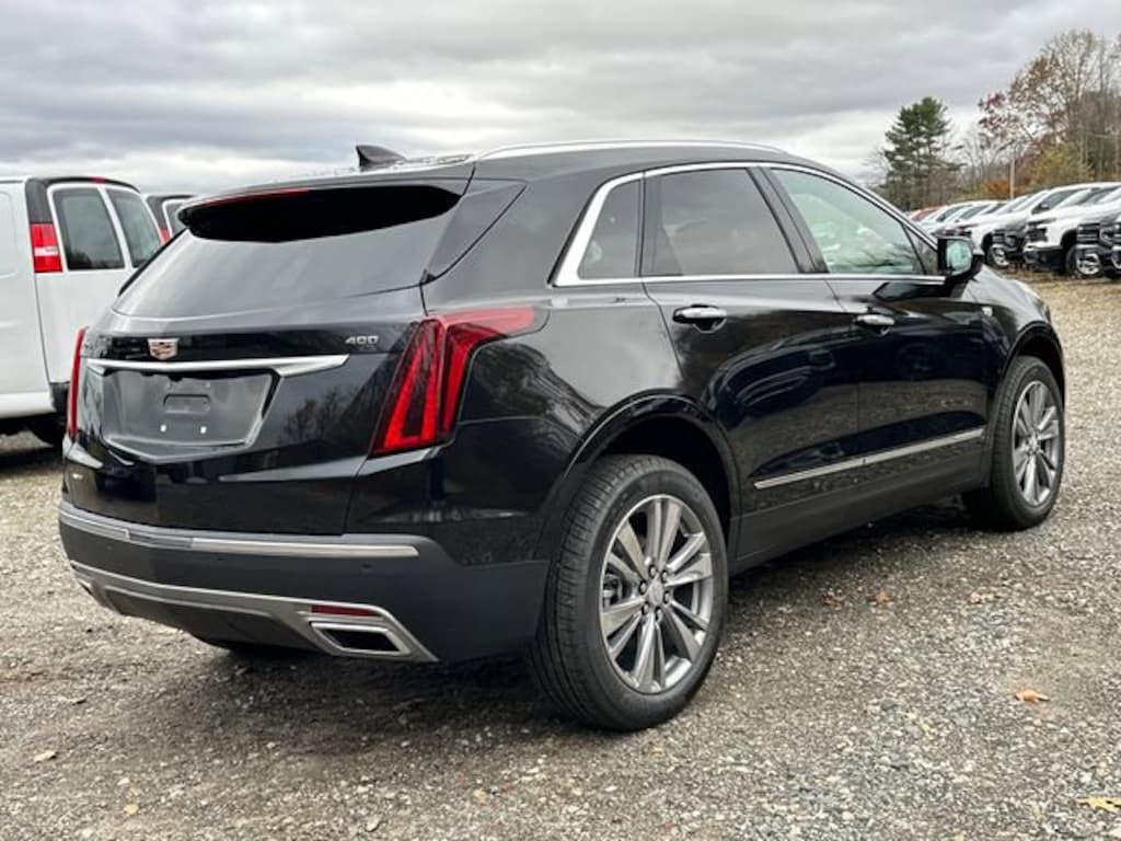 New 2025 CADILLAC XT5 Premium Luxury SUV