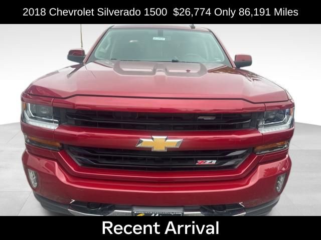 2018 Chevrolet Silverado 1500 LT photo 2
