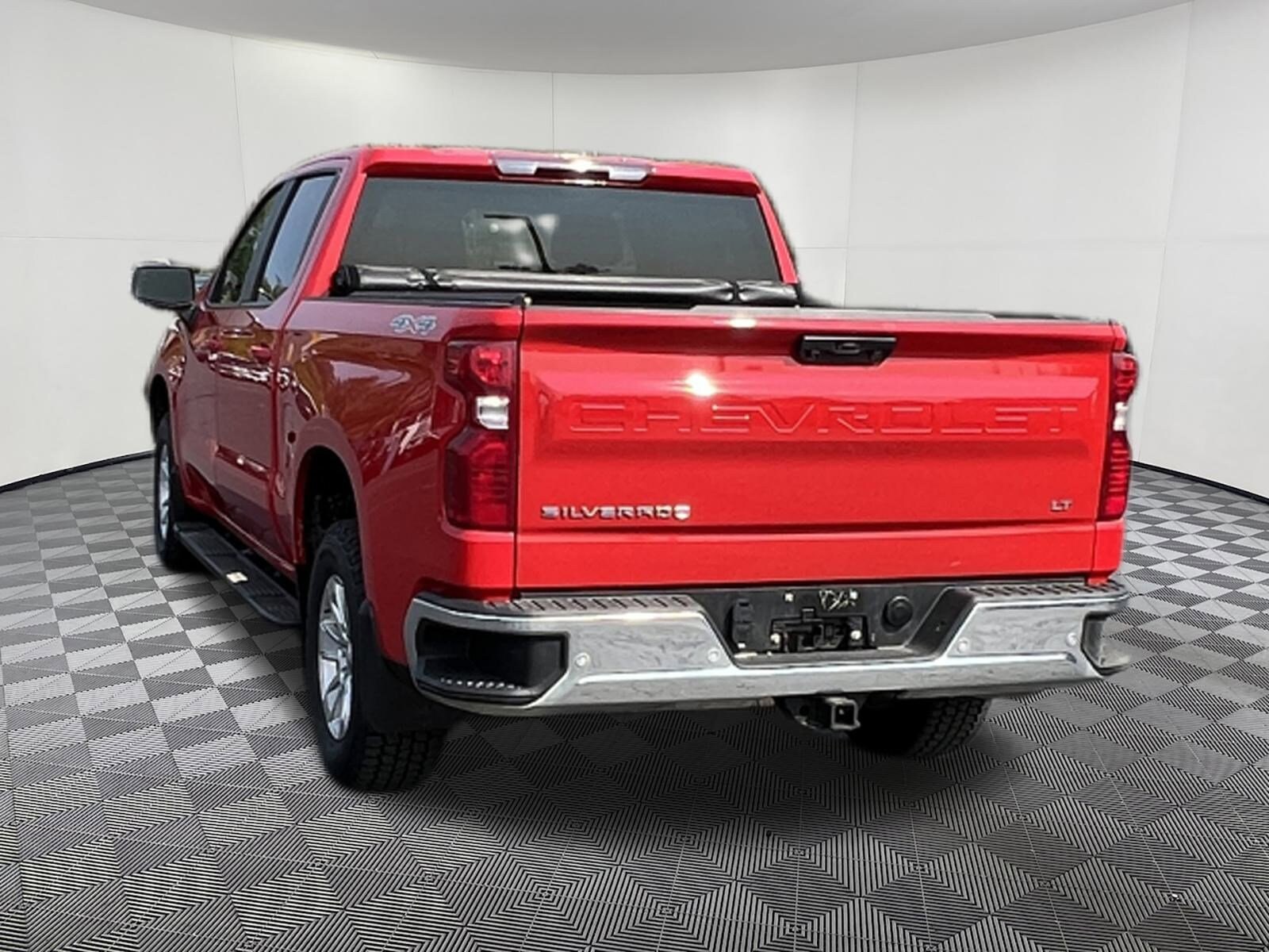 2023 Chevrolet Silverado 1500 LT photo 4