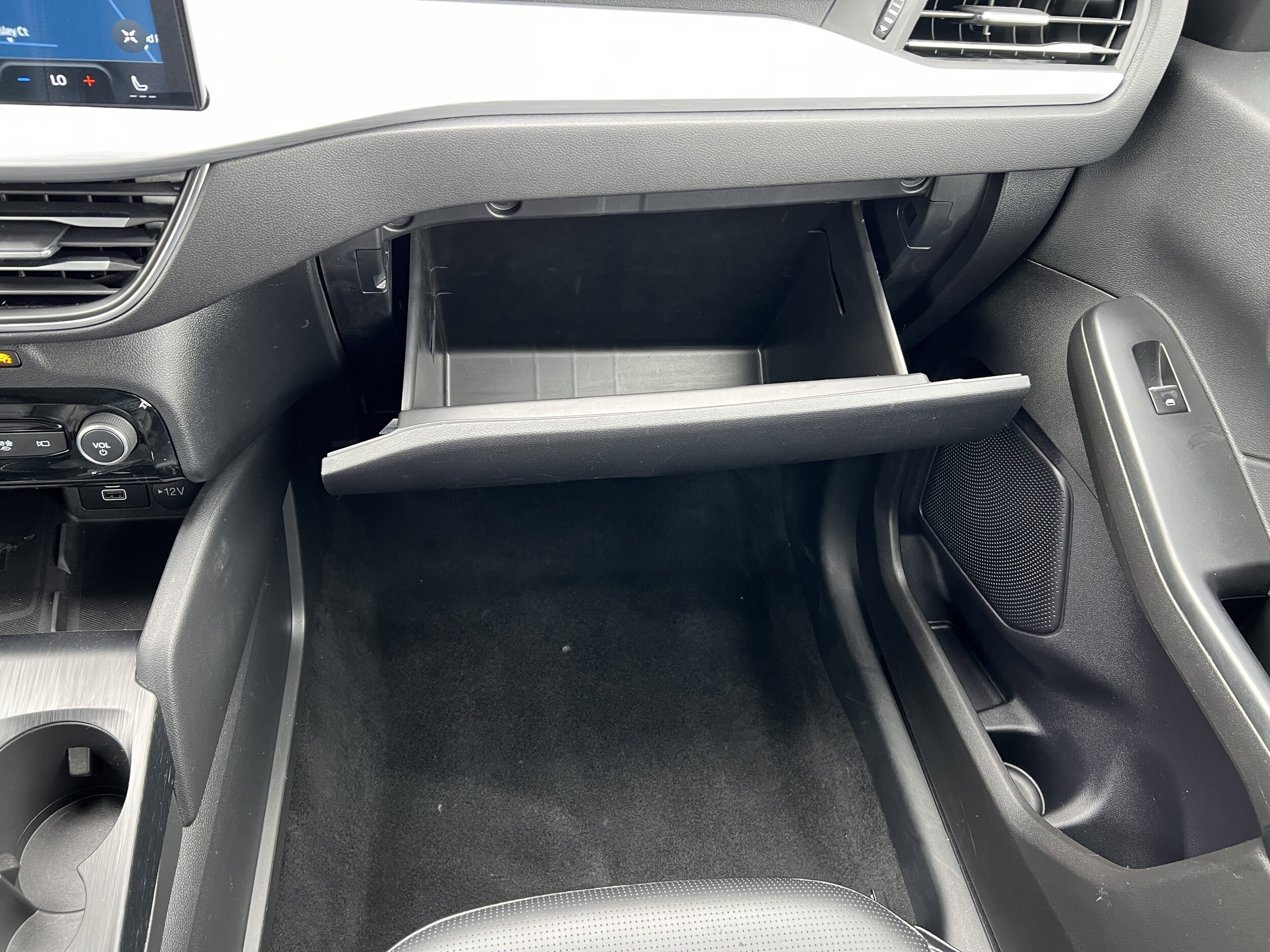 2024 Ford Escape Platinum - Photo 34