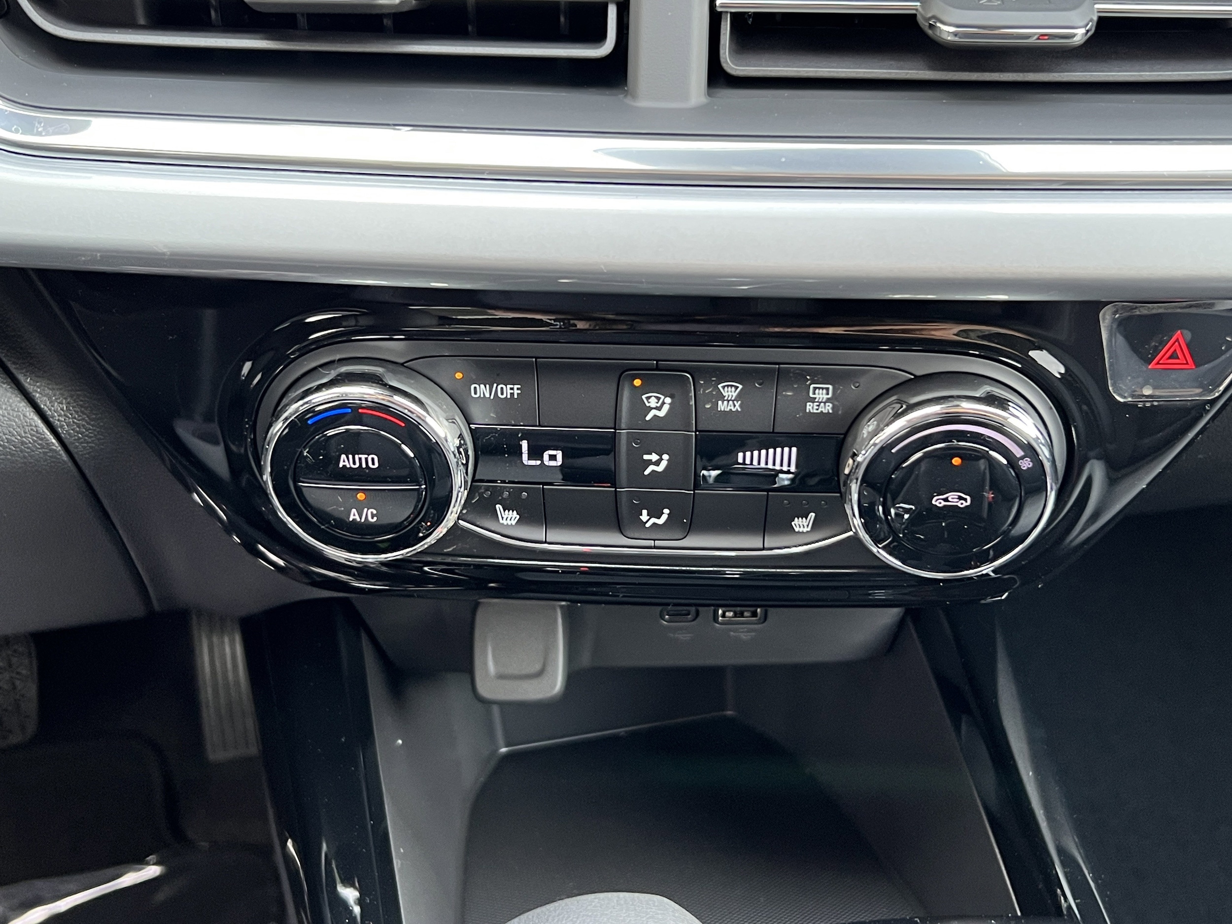 2026 Chevrolet Trax LT - Photo 29