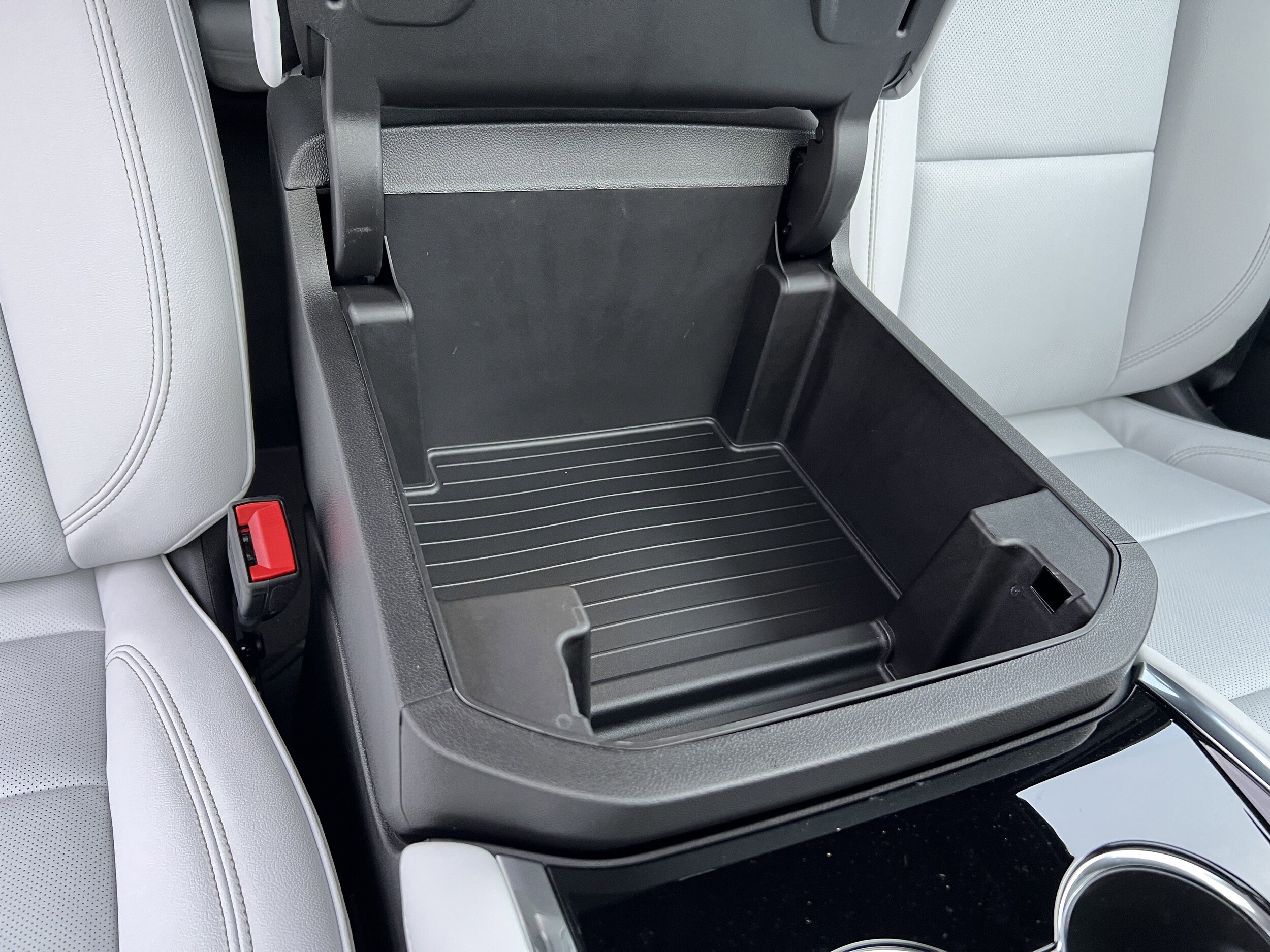 2026 Chevrolet Tahoe Premier - Photo 28