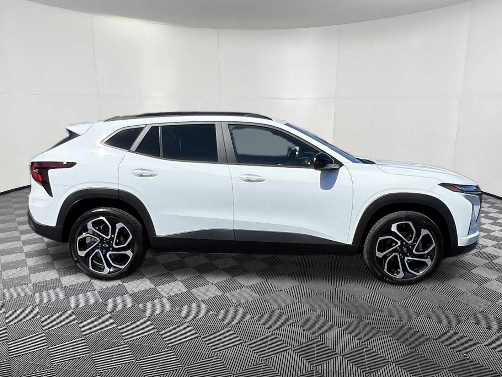 2026 Chevrolet Trax RS - Photo 7