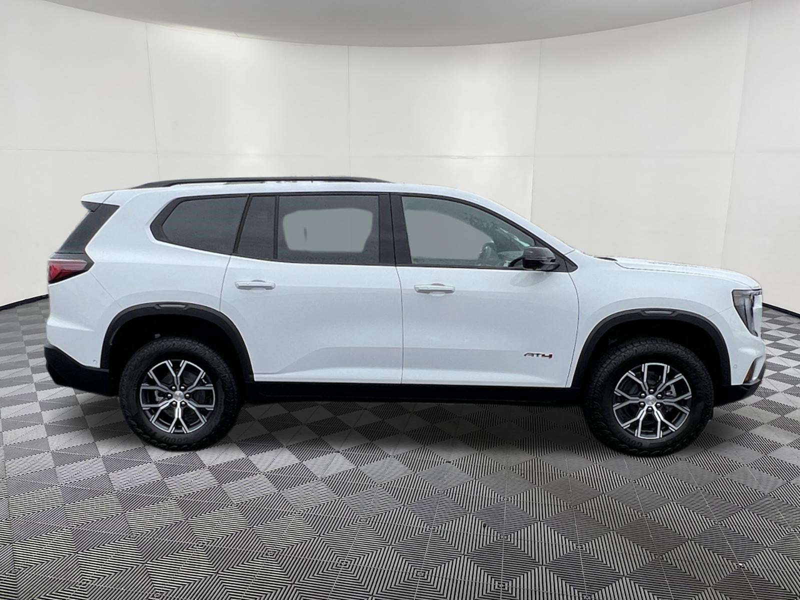 2026 GMC Acadia AT4 - Photo 7