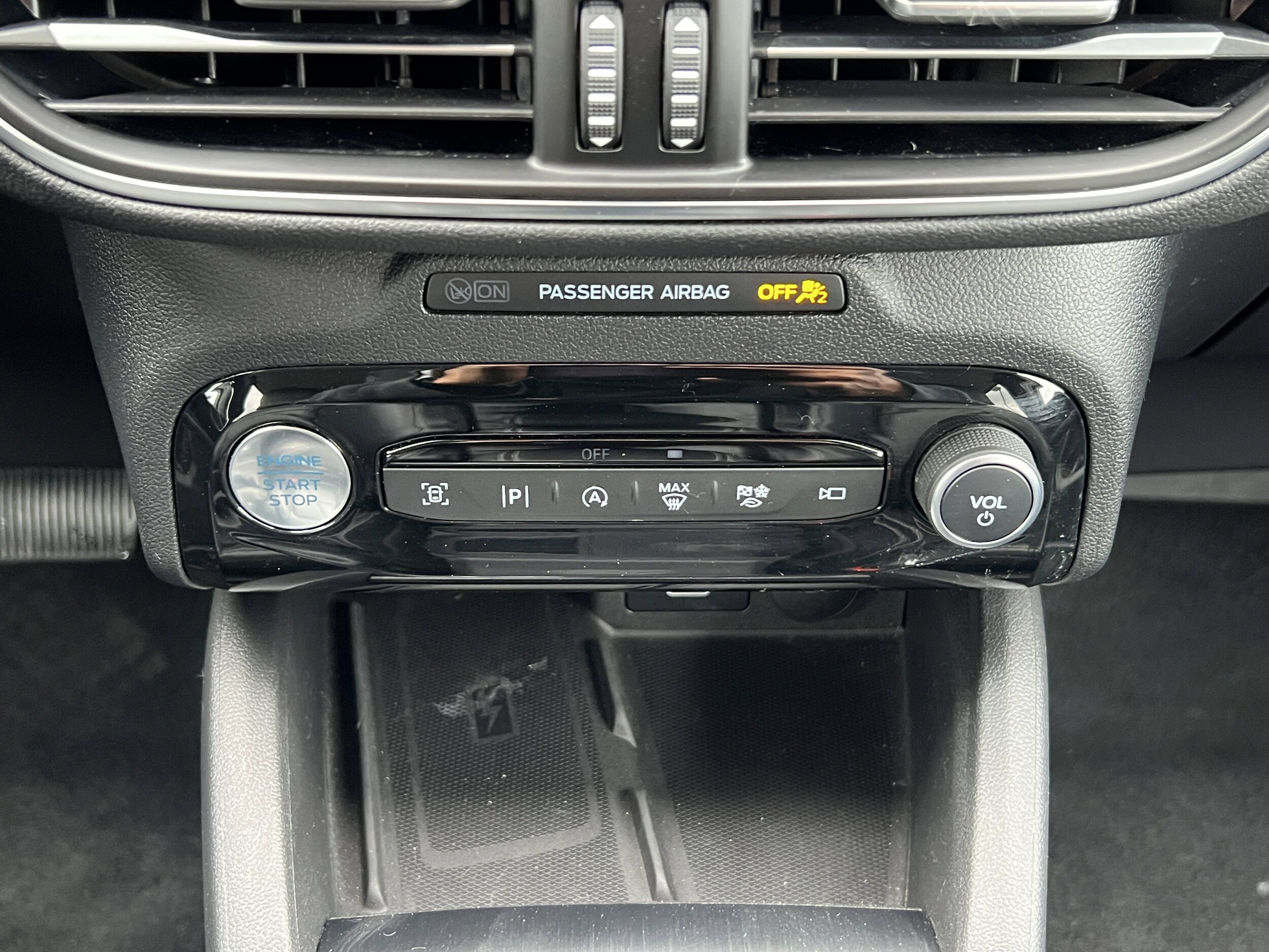 2024 Ford Escape Platinum - Photo 27