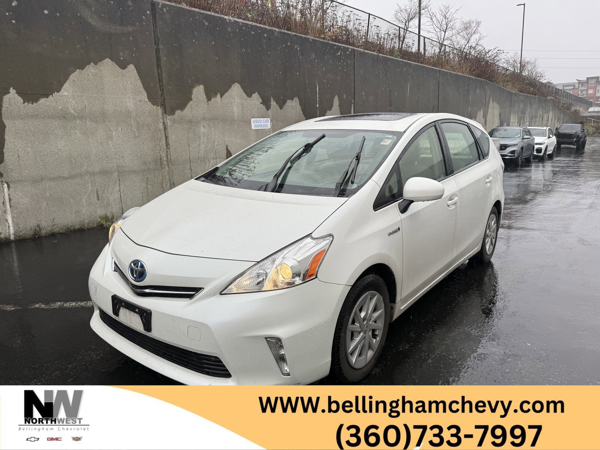 2014 Toyota Prius v Three