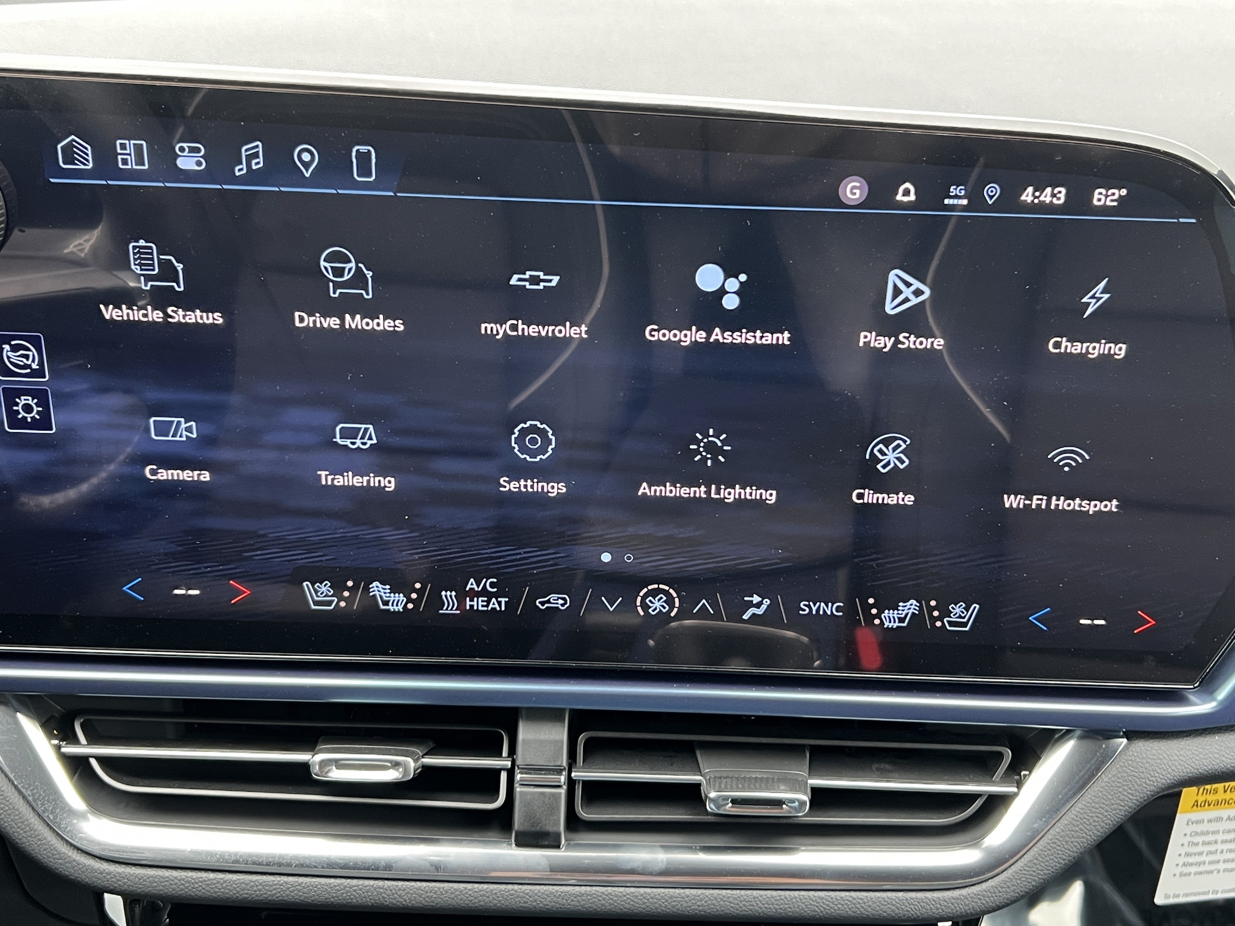 2026 Chevrolet Equinox EV 2LT - Photo 12