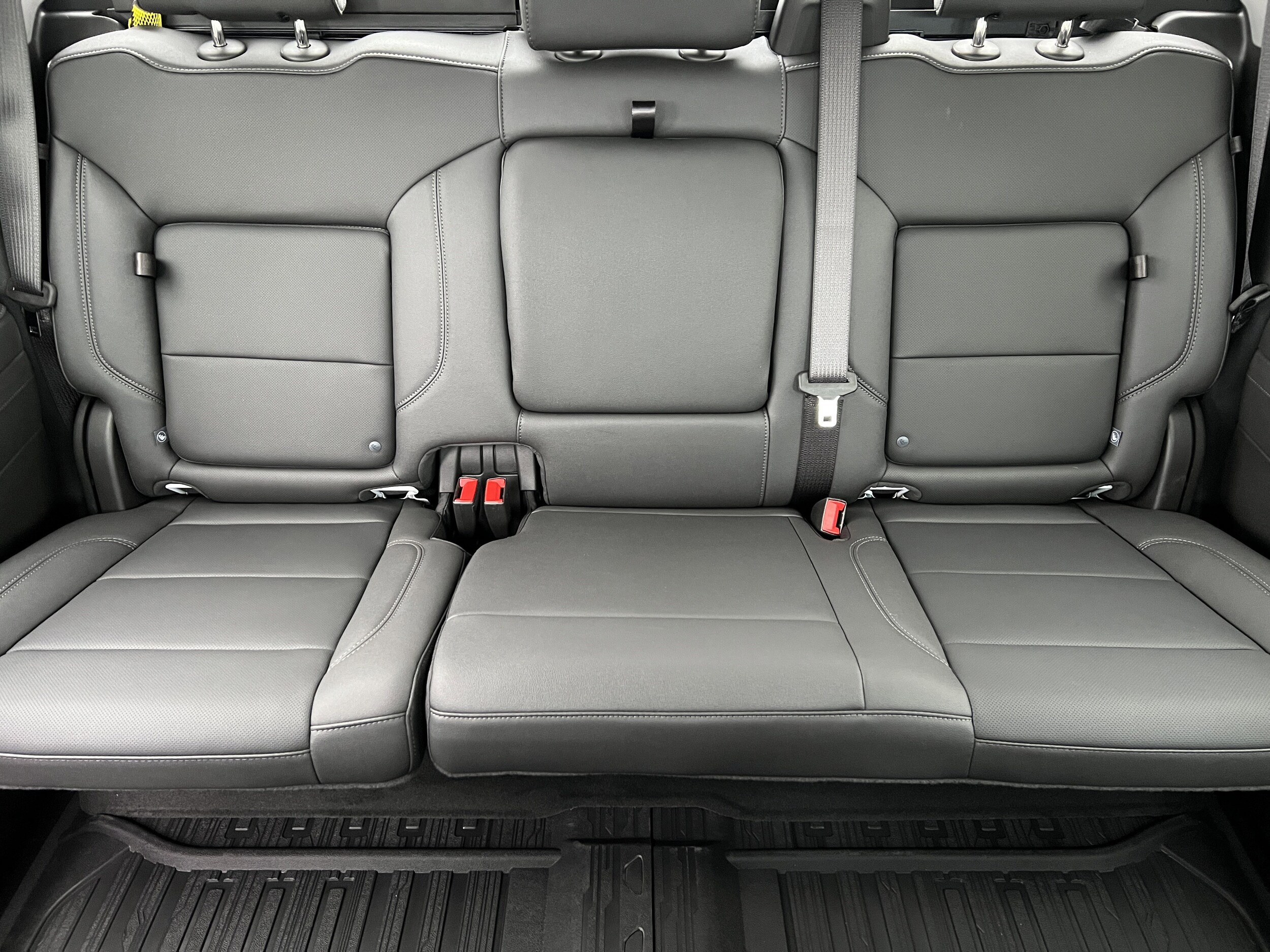 2026 GMC Sierra 1500 SLT - Photo 16