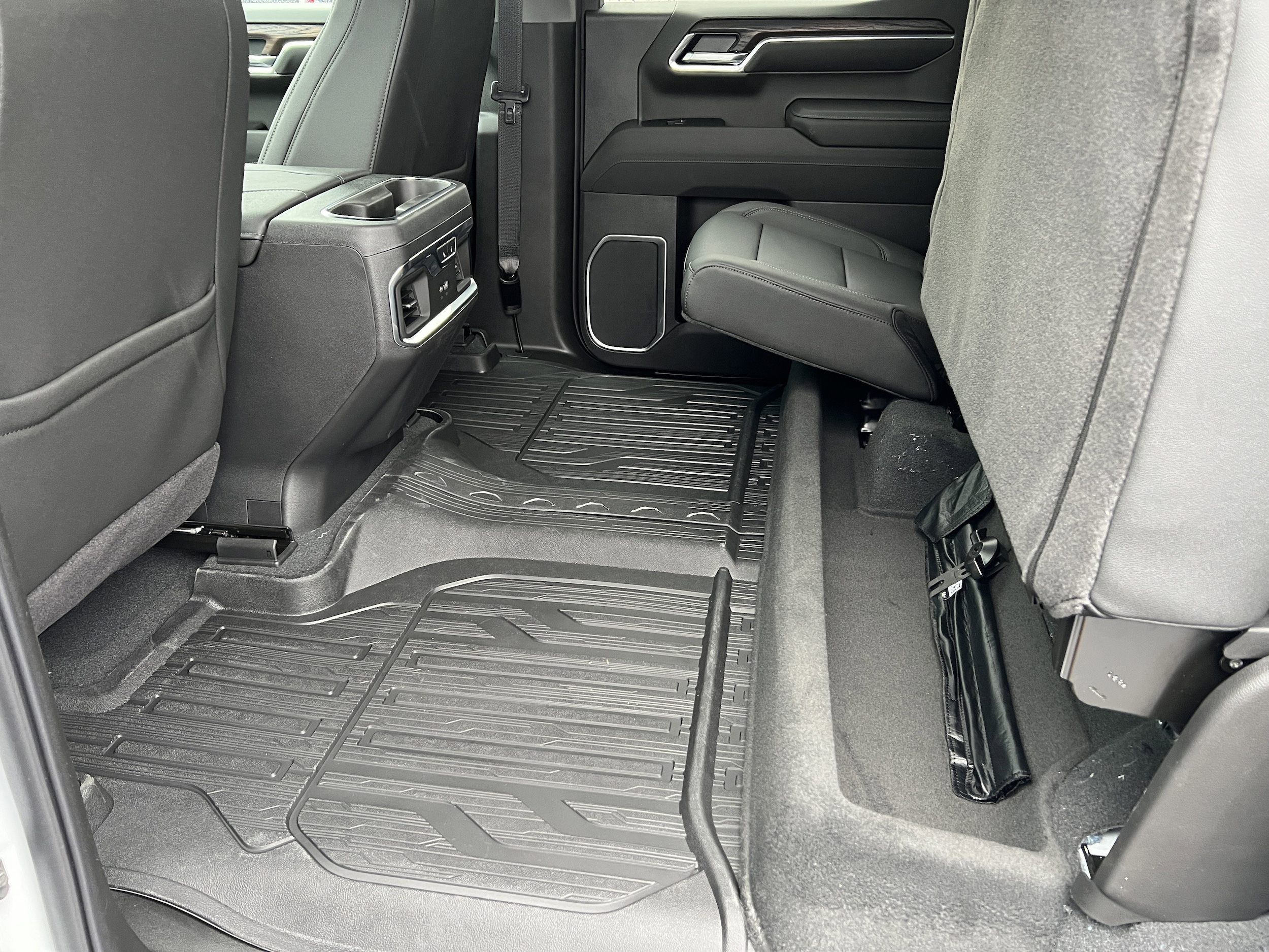 2026 GMC Sierra 1500 SLT - Photo 19