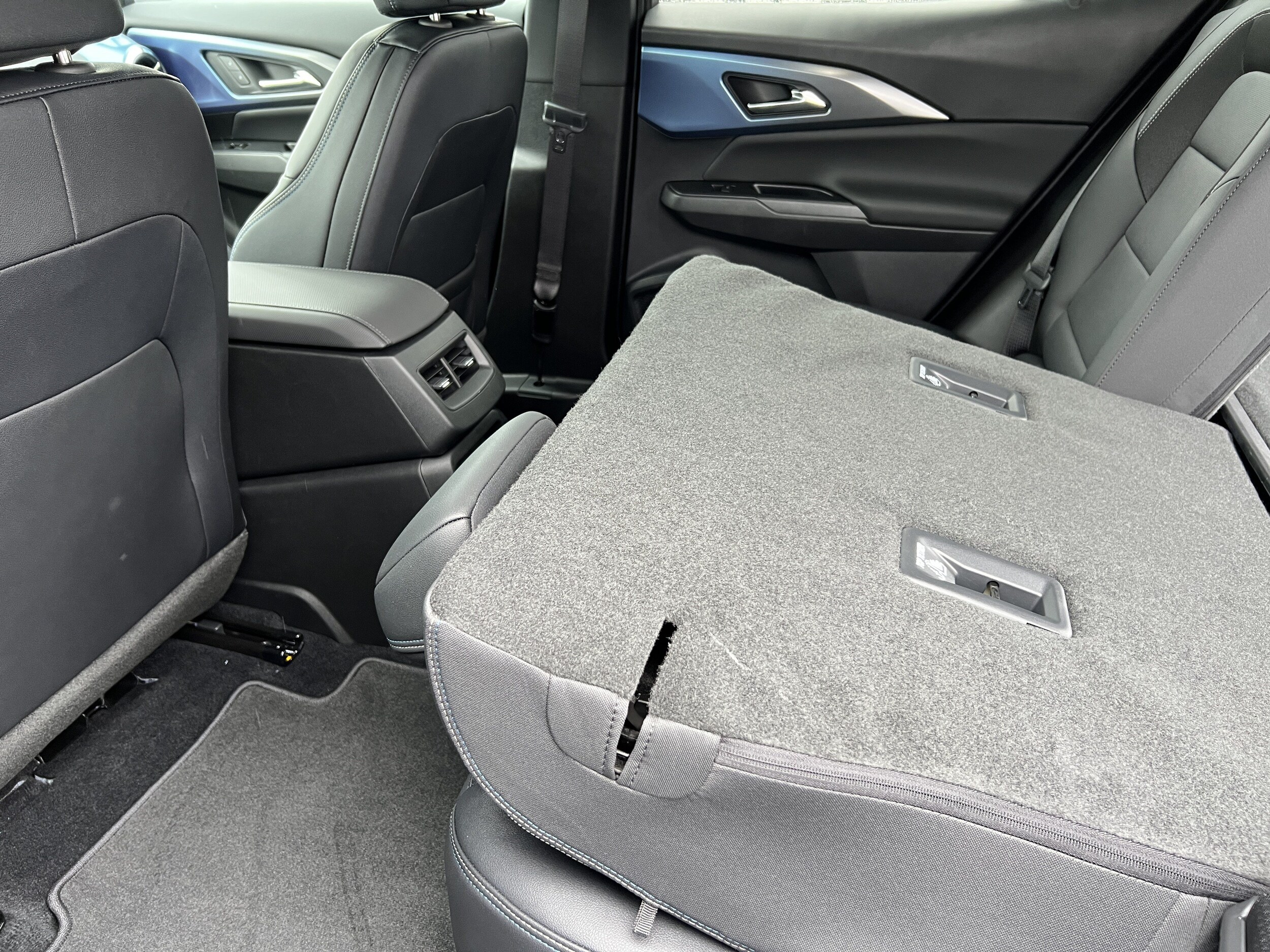 2026 Chevrolet Equinox EV 2LT - Photo 17