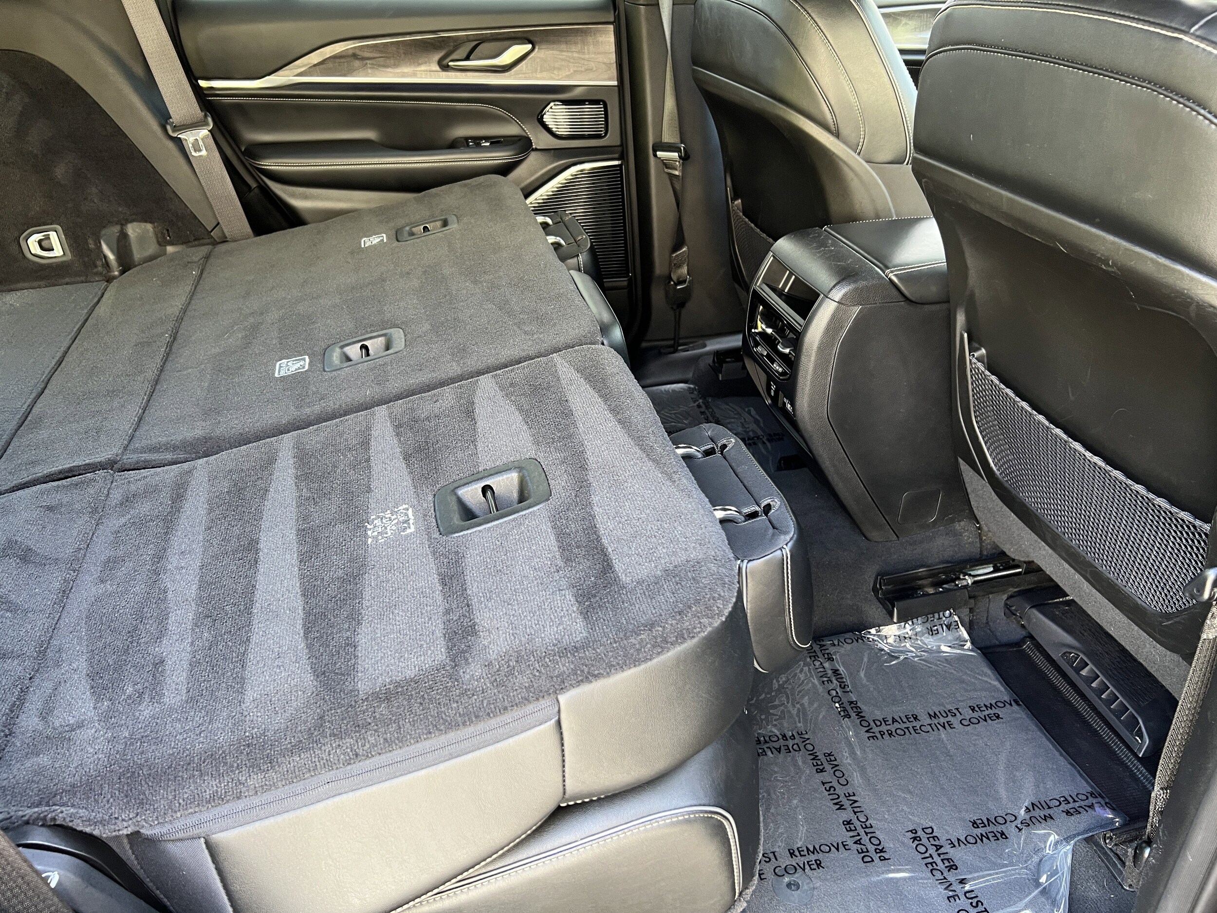 2023 Jeep Grand Cherokee Overland - Photo 23