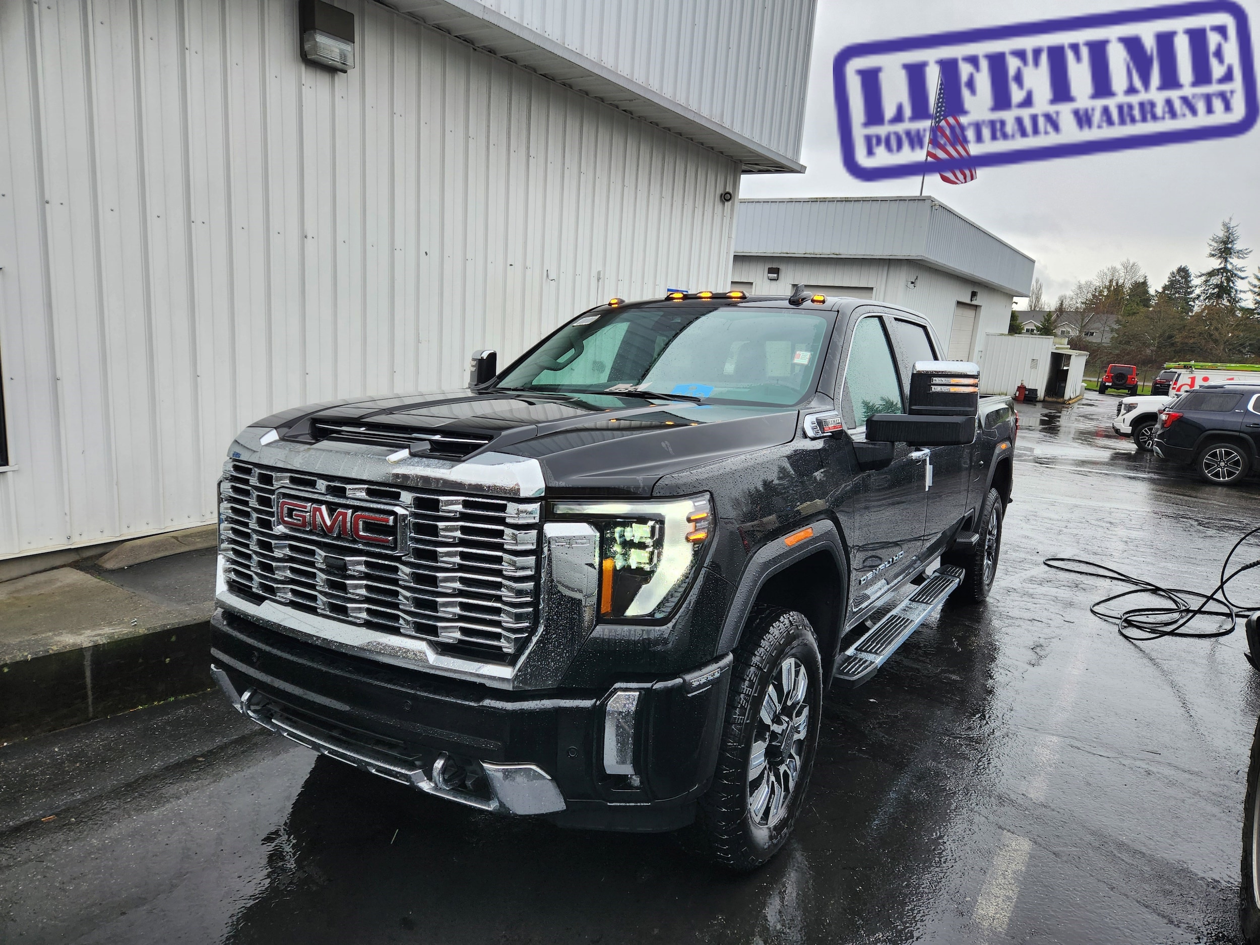 2024 GMC Sierra 2500HD Denali's photo