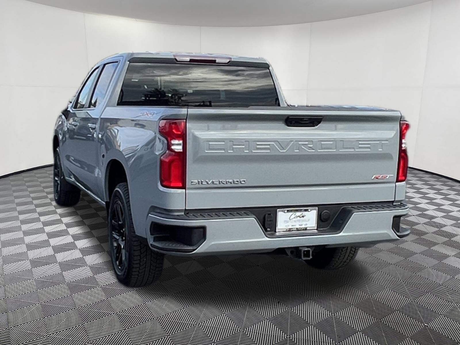 2024 Chevrolet Silverado 1500 RST photo 4