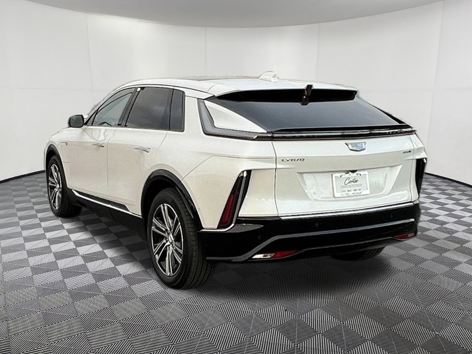 2024 Cadillac Lyriq Luxury photo 4