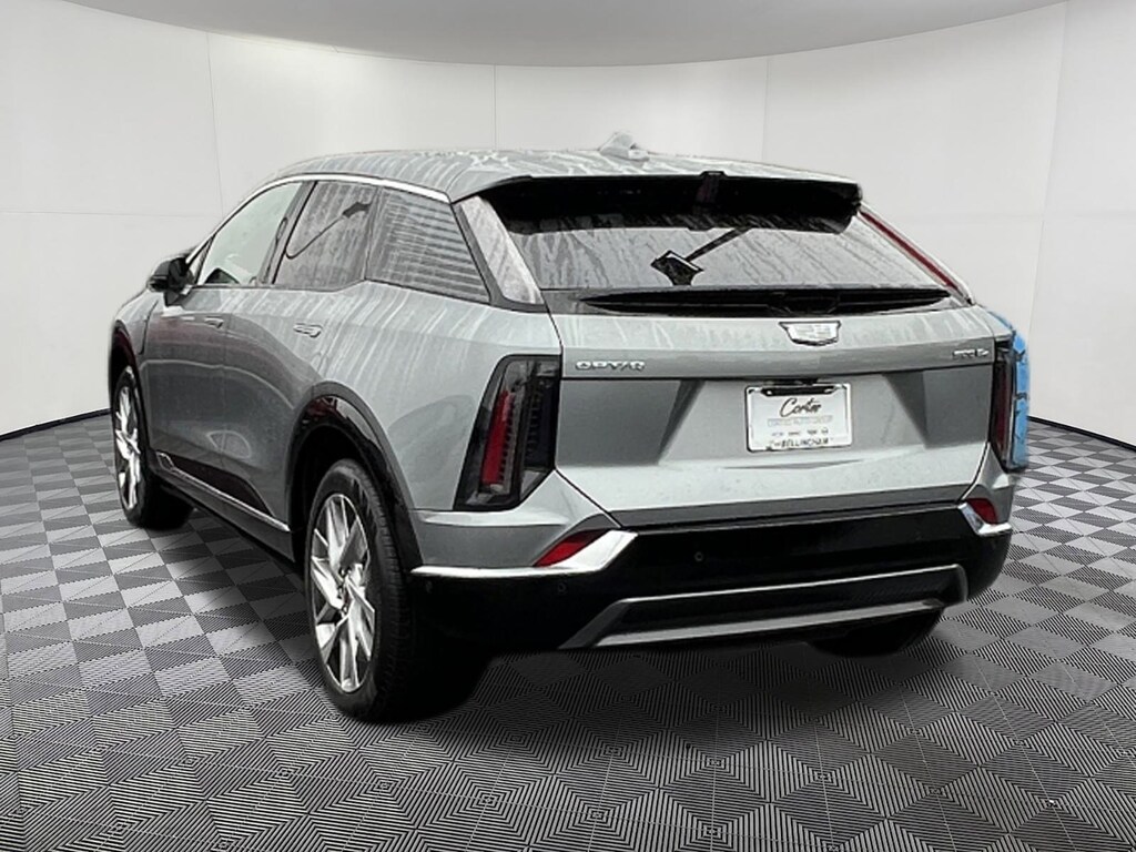 Used 2025 CADILLAC OPTIQ Luxury 2 SUV