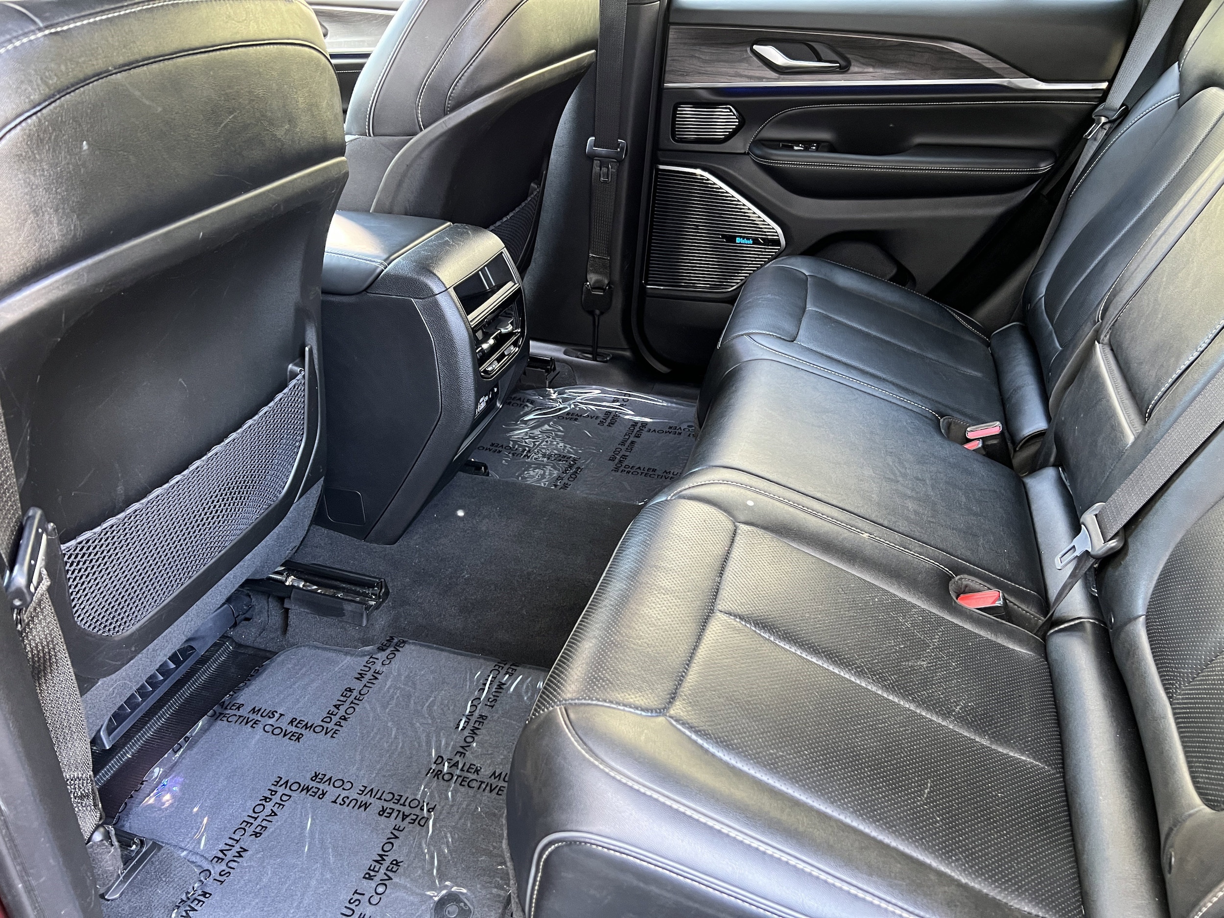 2023 Jeep Grand Cherokee Overland - Photo 18