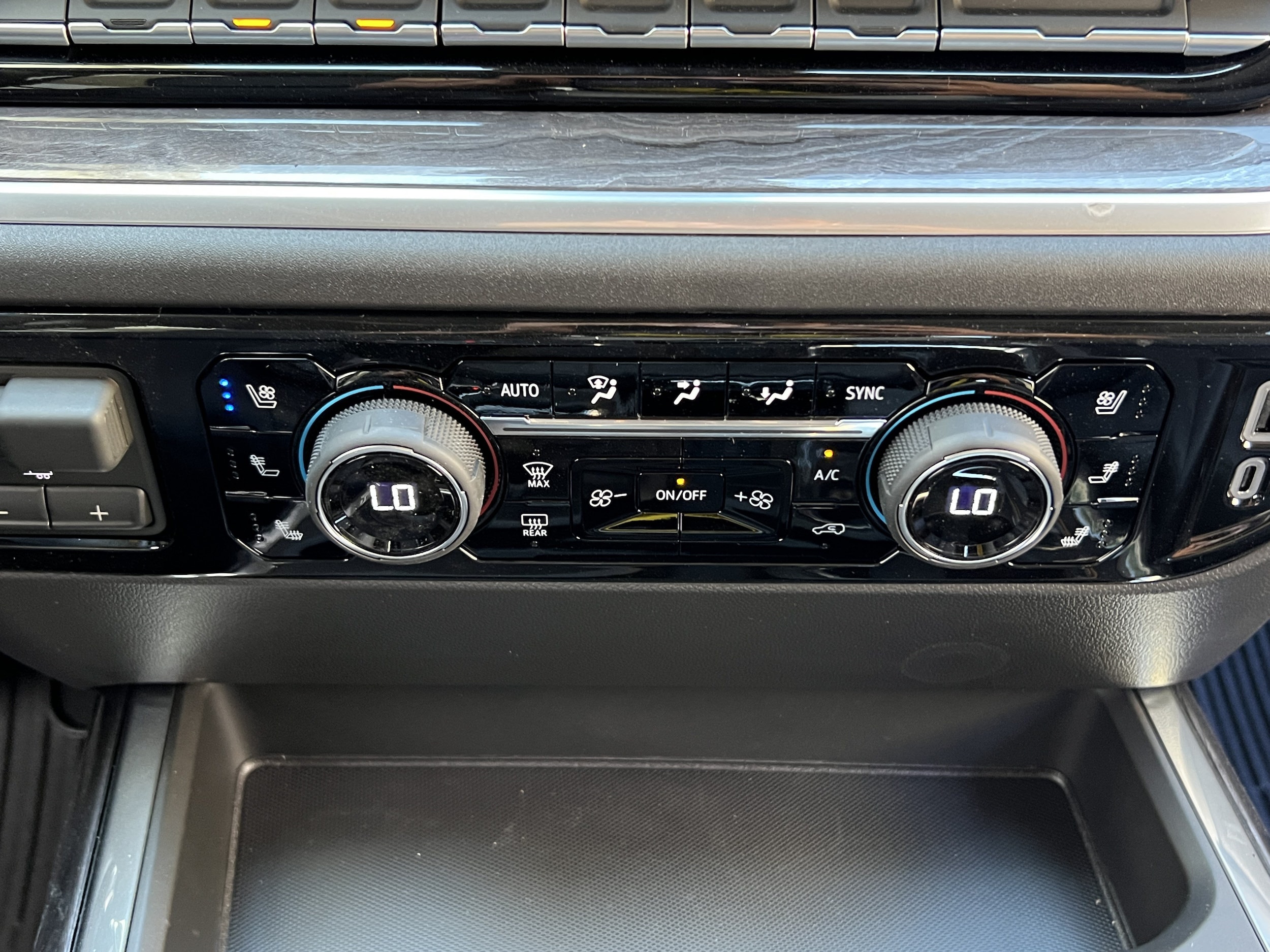2026 Chevrolet Silverado 1500 LTZ - Photo 31
