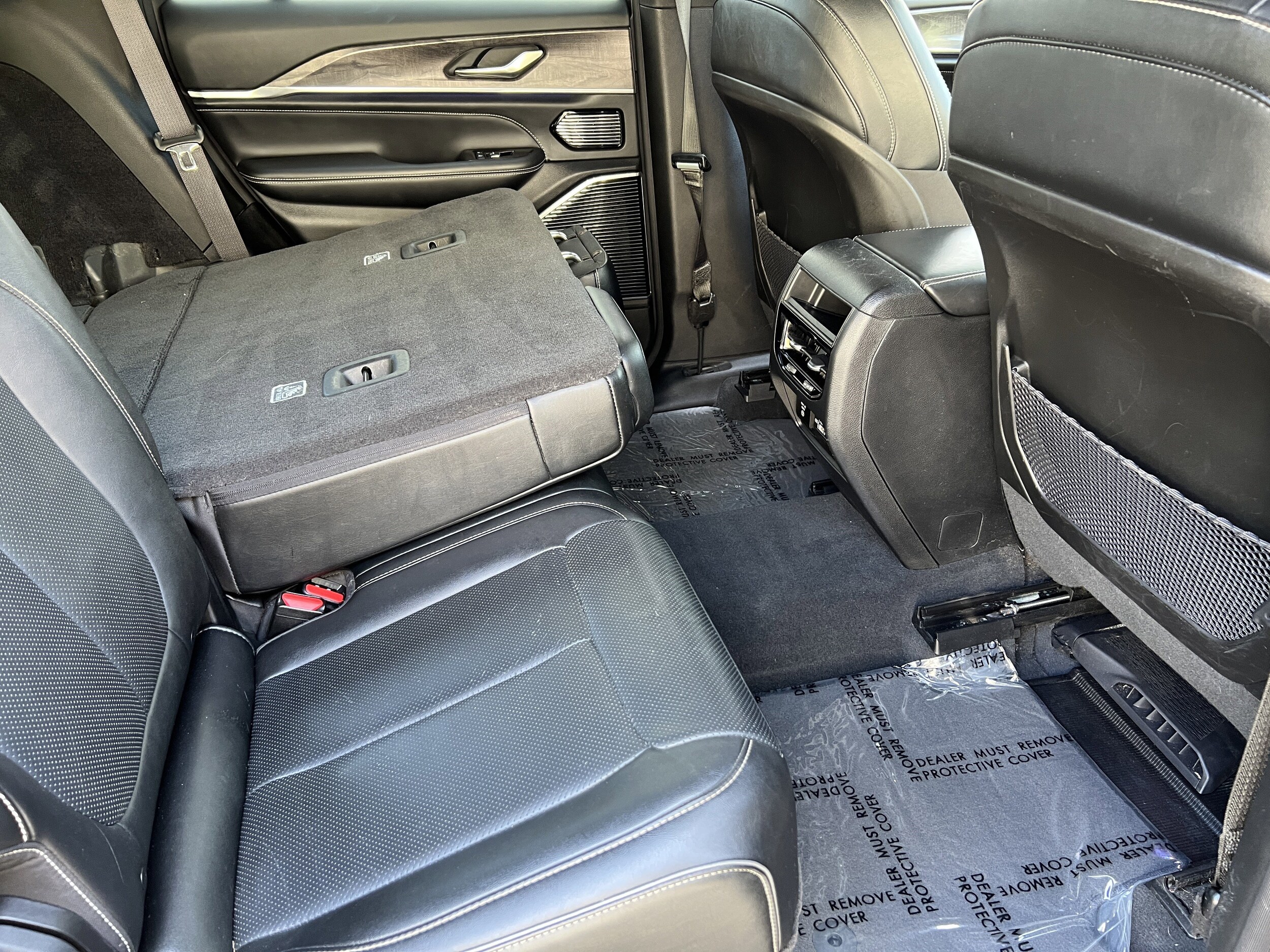 2023 Jeep Grand Cherokee Overland - Photo 22