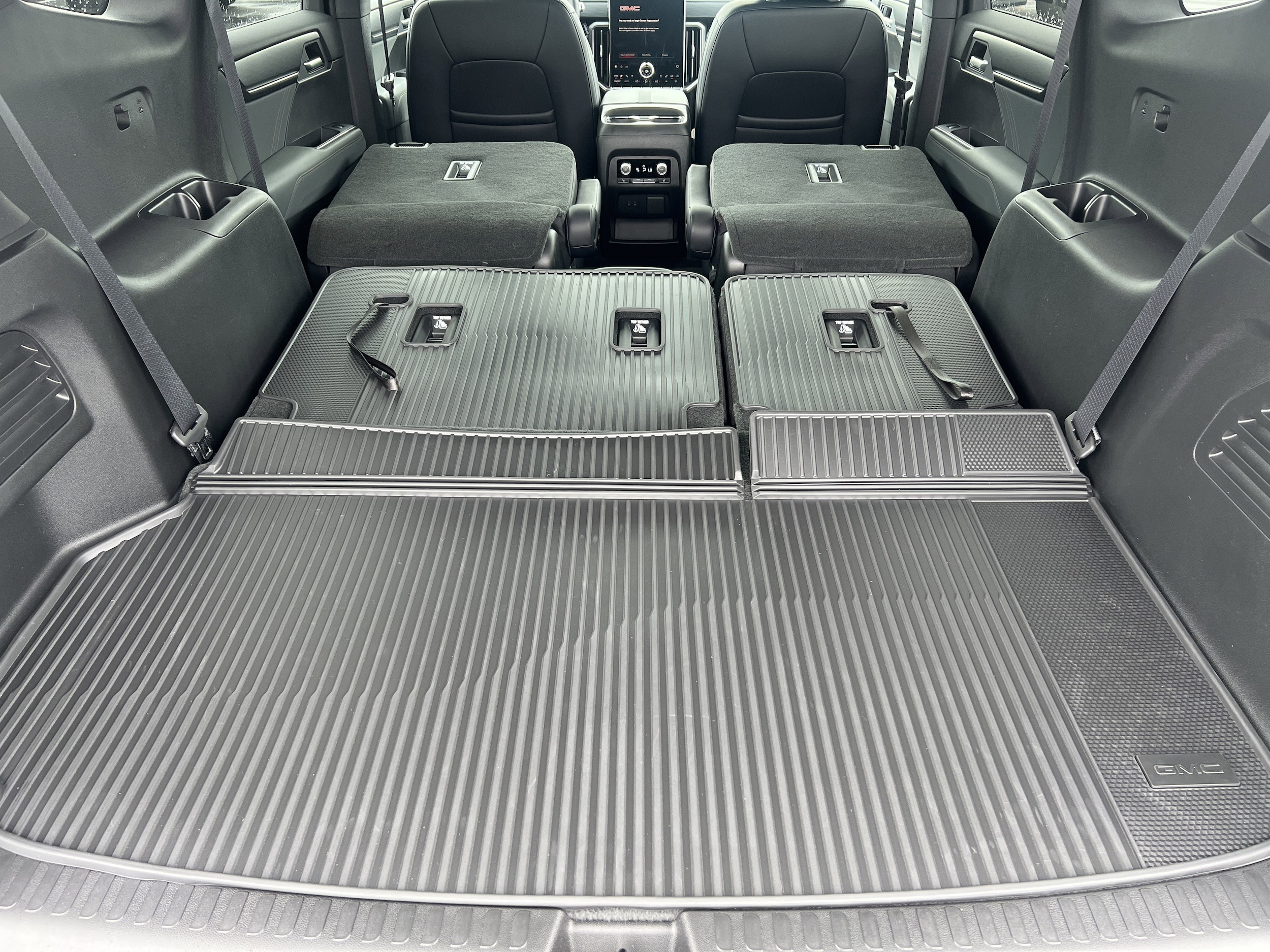 2026 GMC Acadia AT4 - Photo 23