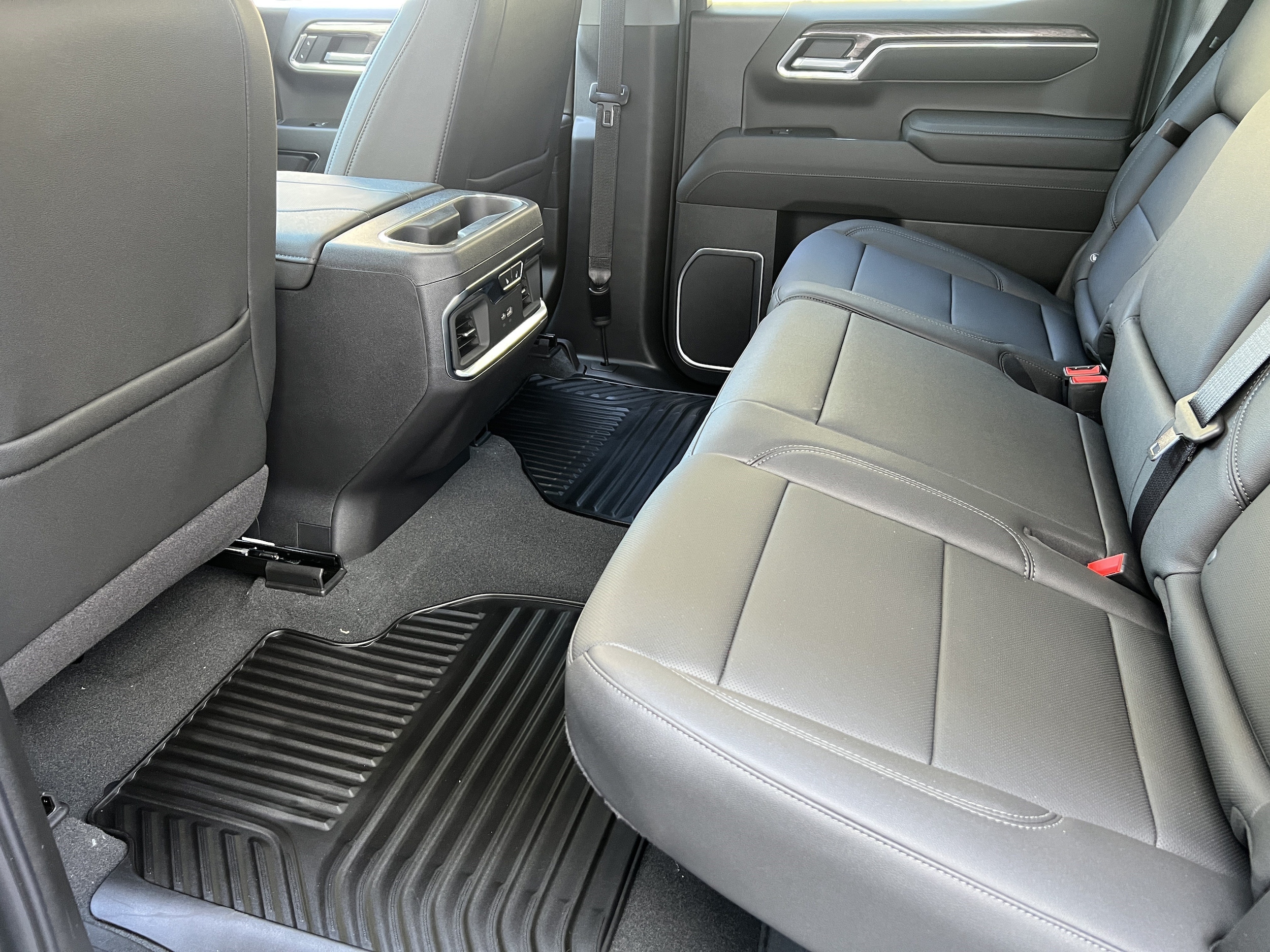 2026 Chevrolet Silverado 1500 LTZ - Photo 18
