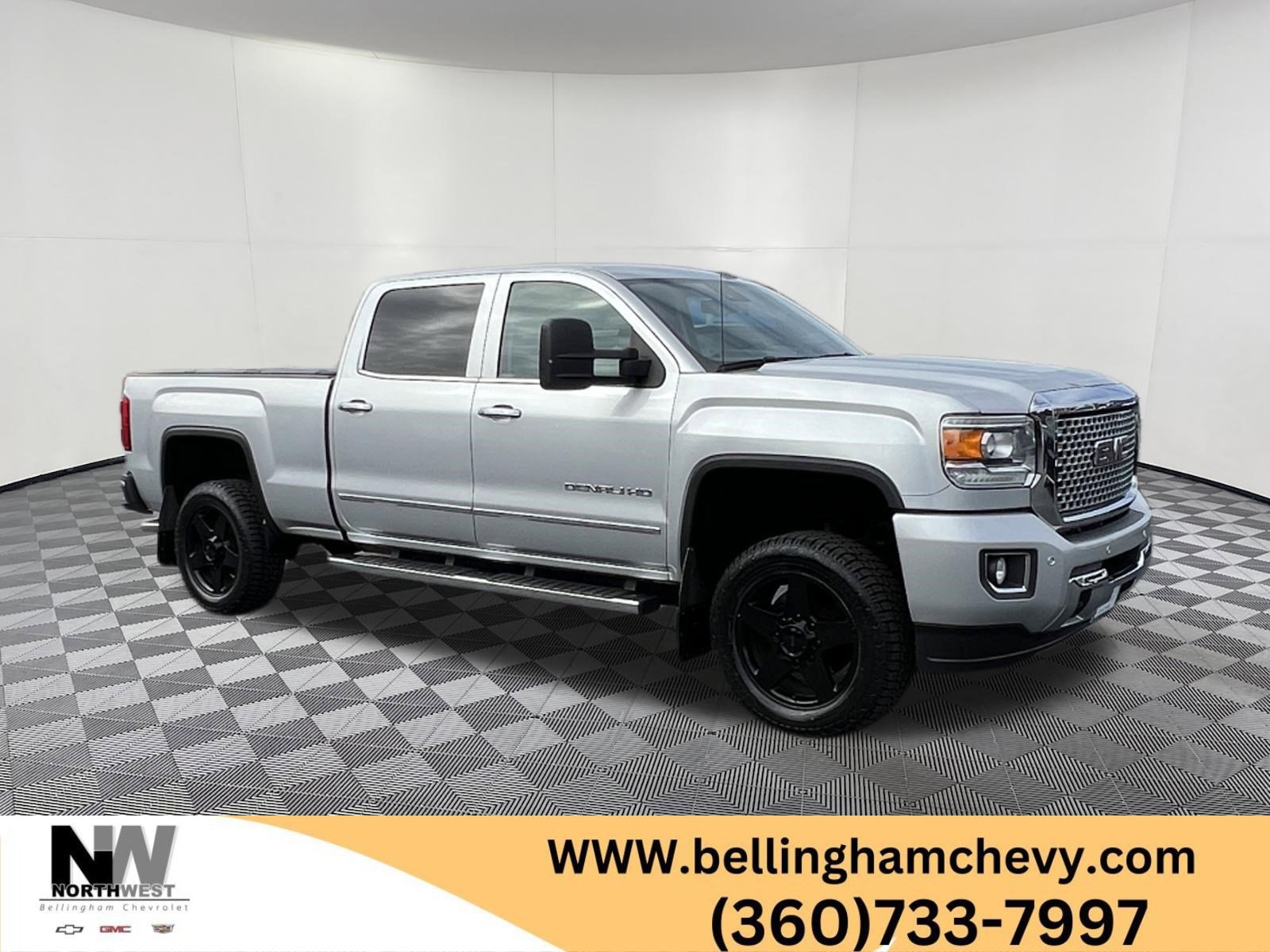 2015 GMC Sierra 4WD Crew Cab Short Box's photo