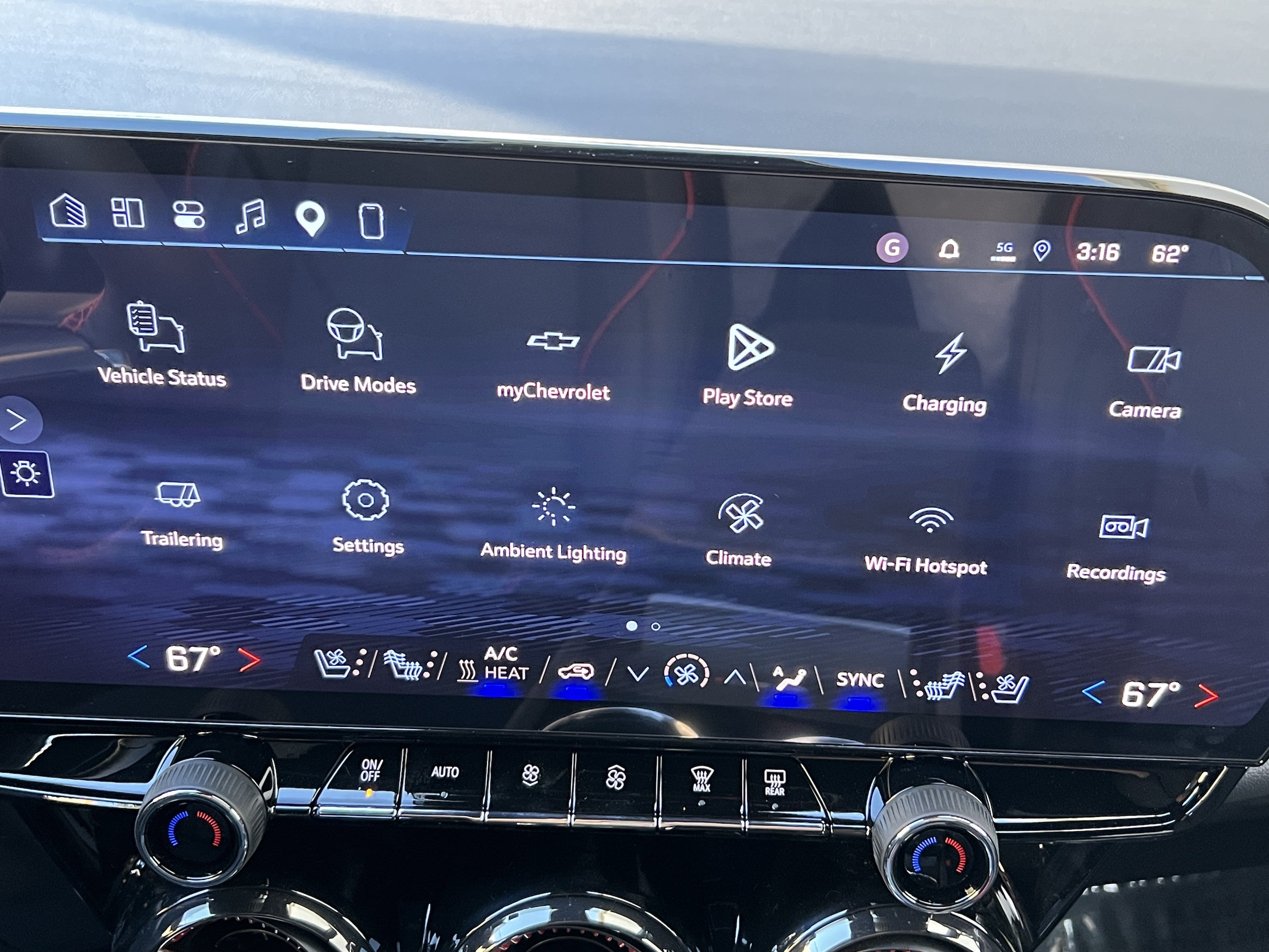2027 Chevrolet Blazer EV RS - Photo 13