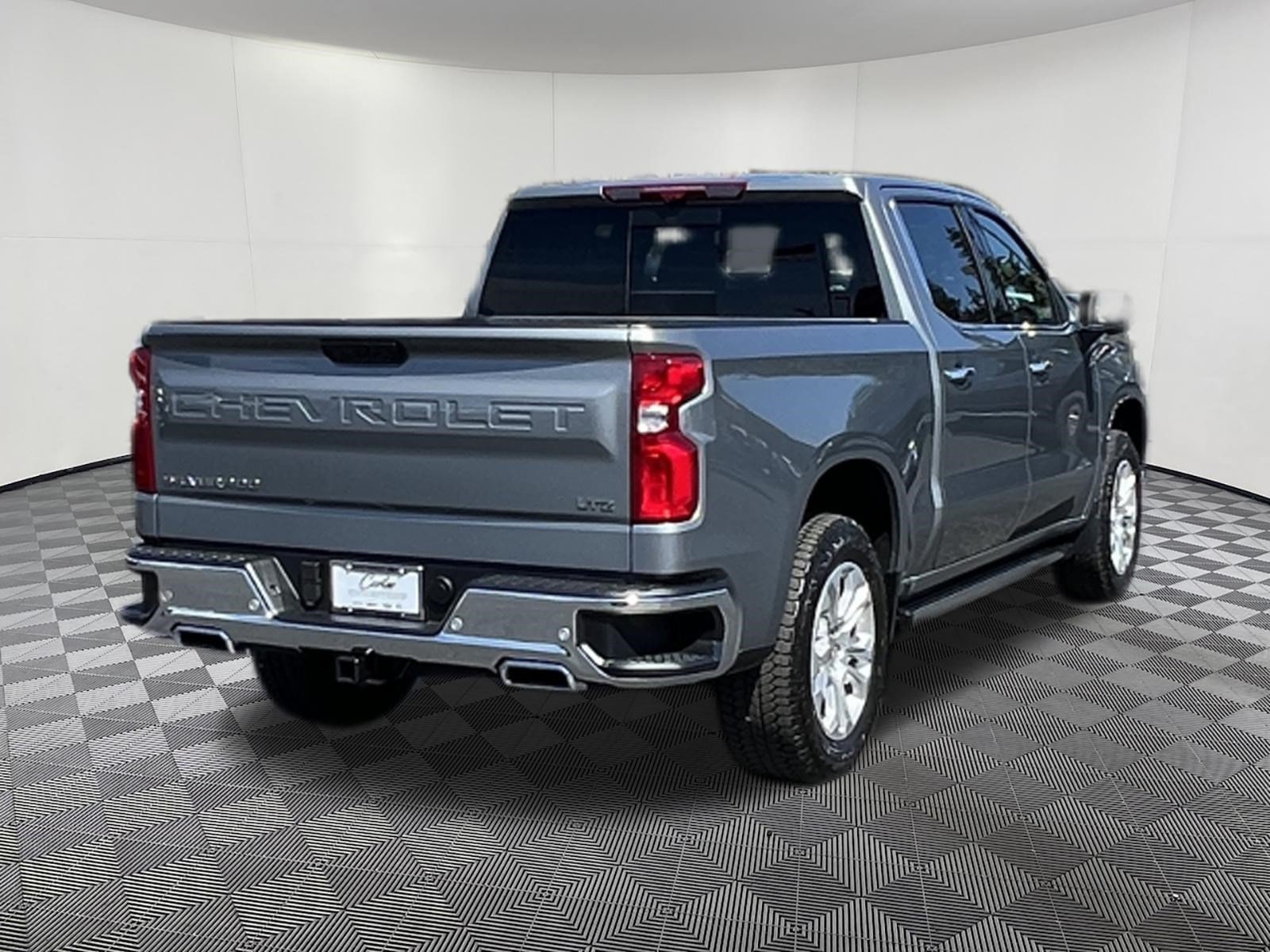 2026 Chevrolet Silverado 1500 LTZ - Photo 6