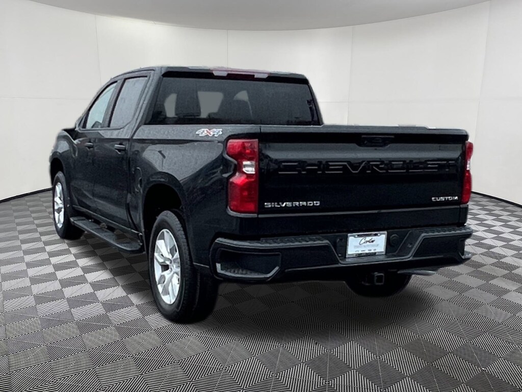 New 2026 Chevrolet Silverado 1500 Custom Truck