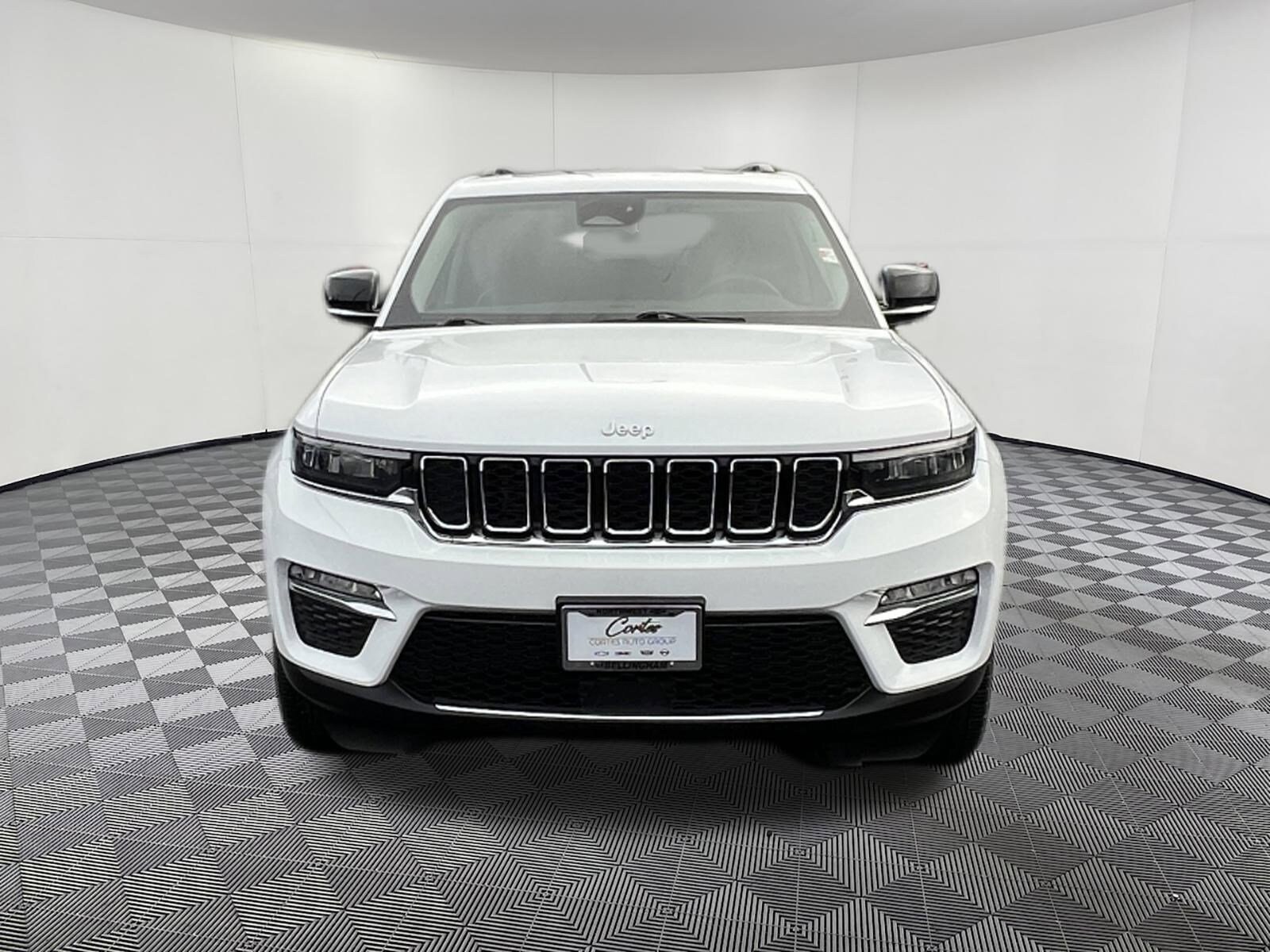 2024 Jeep Grand Cherokee Limited photo 2