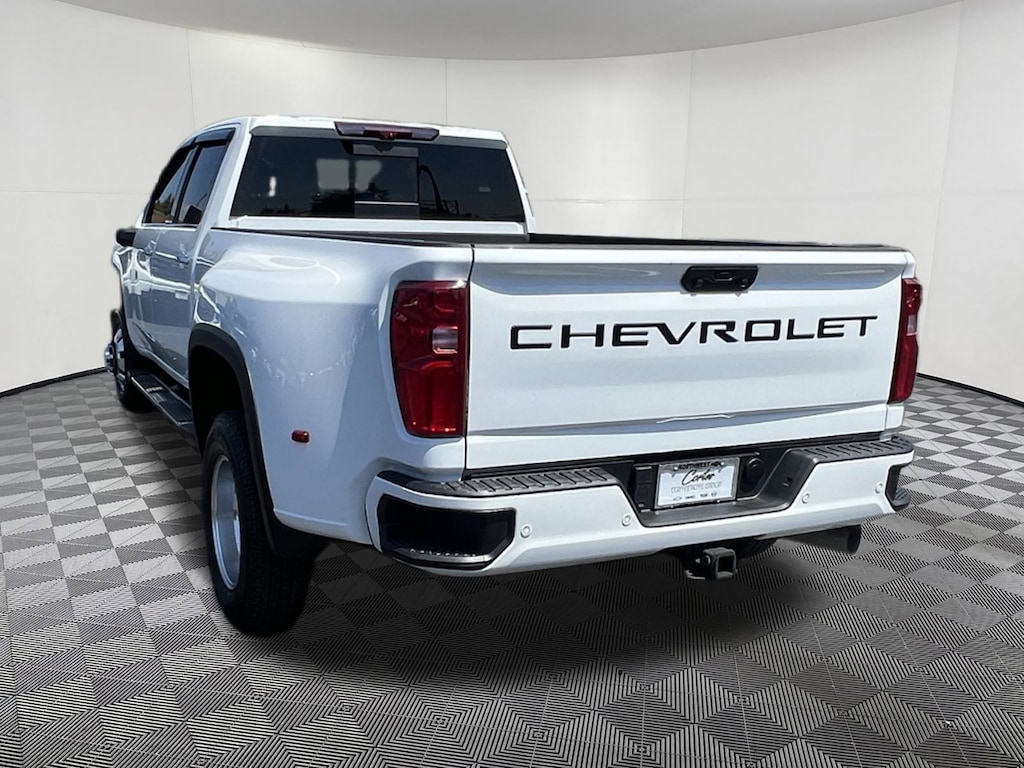 Used 2023 Chevrolet Silverado 3500 HD High Country DRW Truck Crew Cab