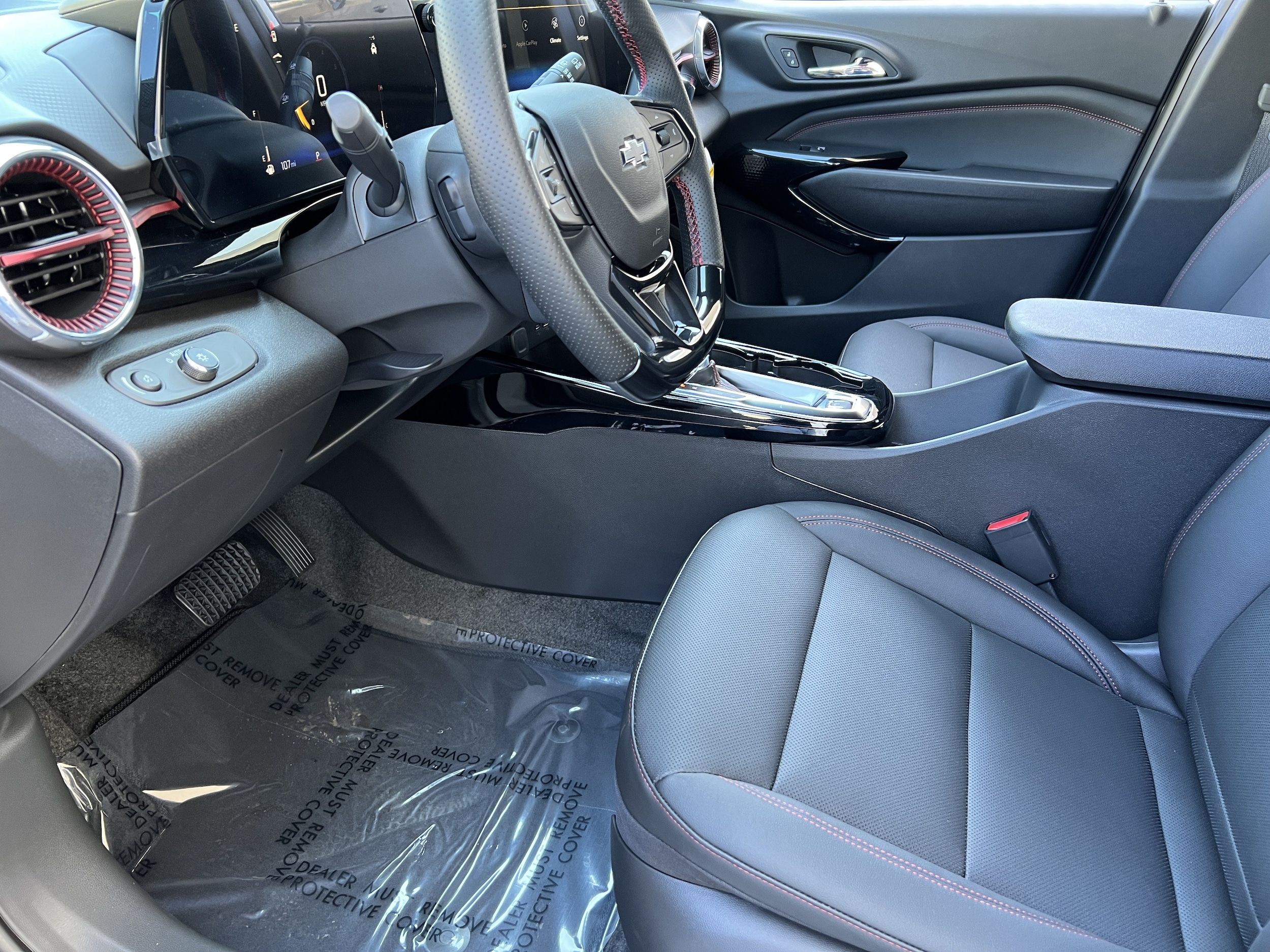 2026 Chevrolet Trax RS - Photo 14