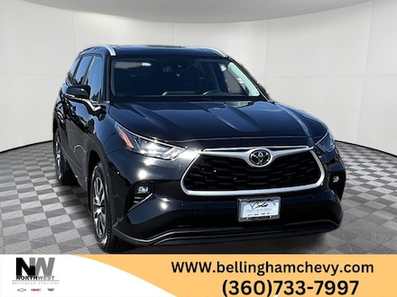 2024 Toyota Highlander LE SUV