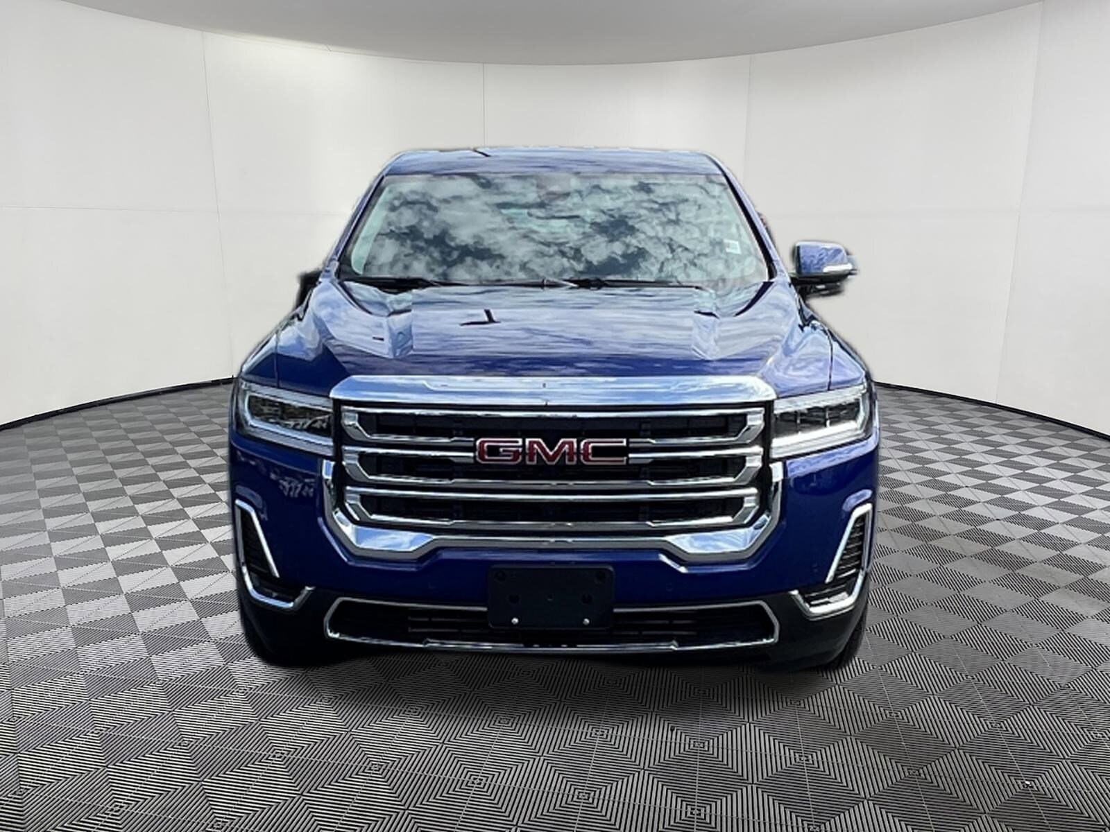 Used 2023 GMC Acadia SLE with VIN 1GKKNRL46PZ159760 for sale in Bellingham, WA