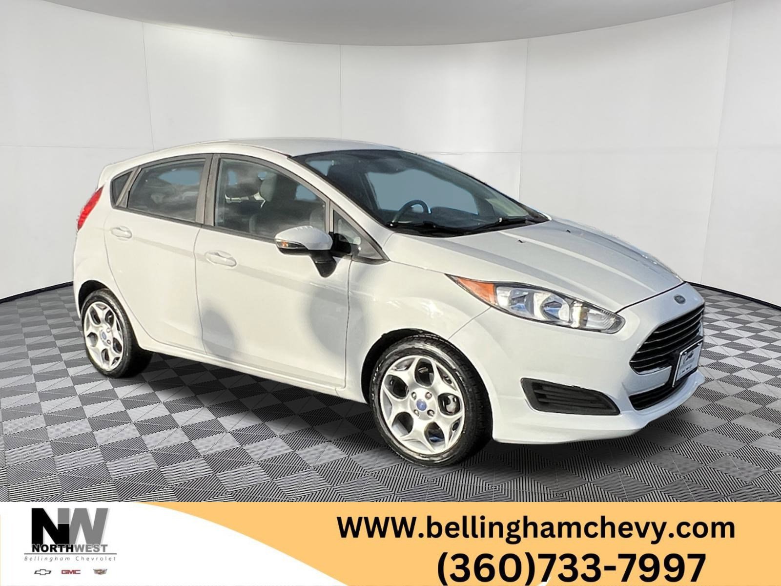 2016 Ford Fiesta SE's photo