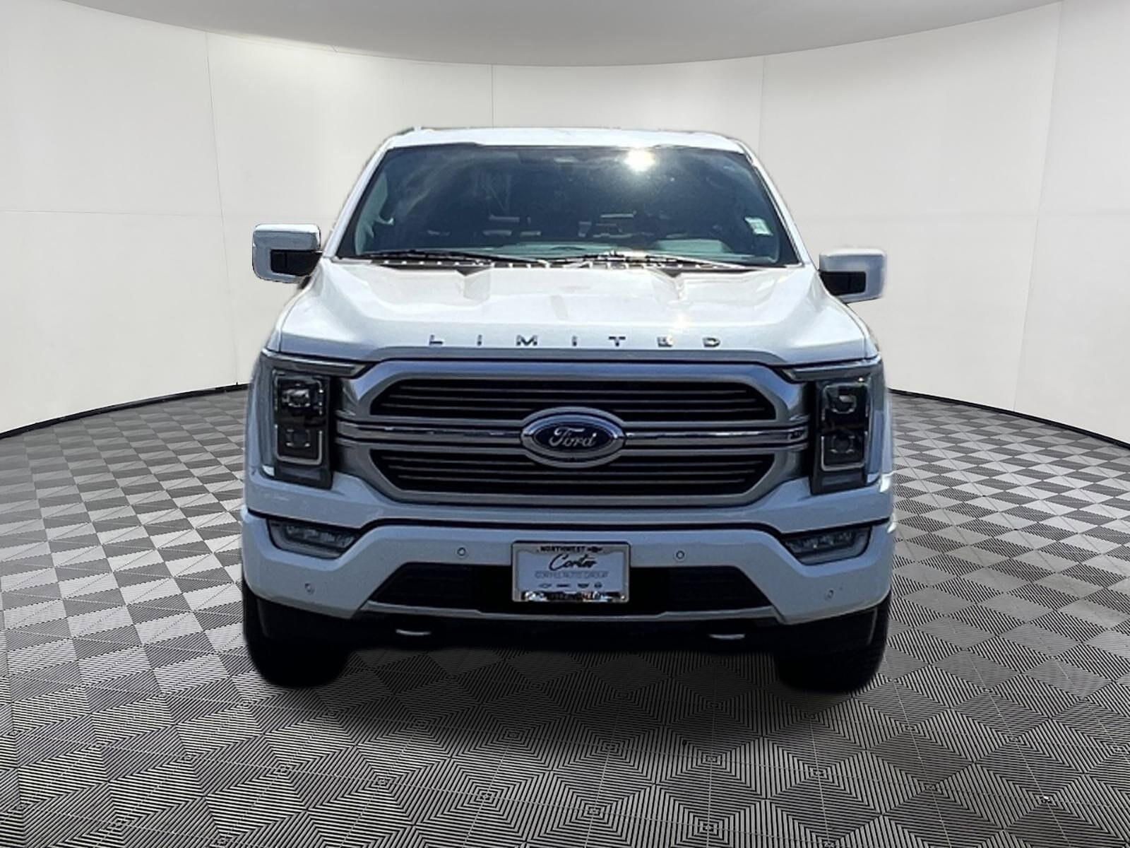 2022 Ford F-150 Limited photo 2