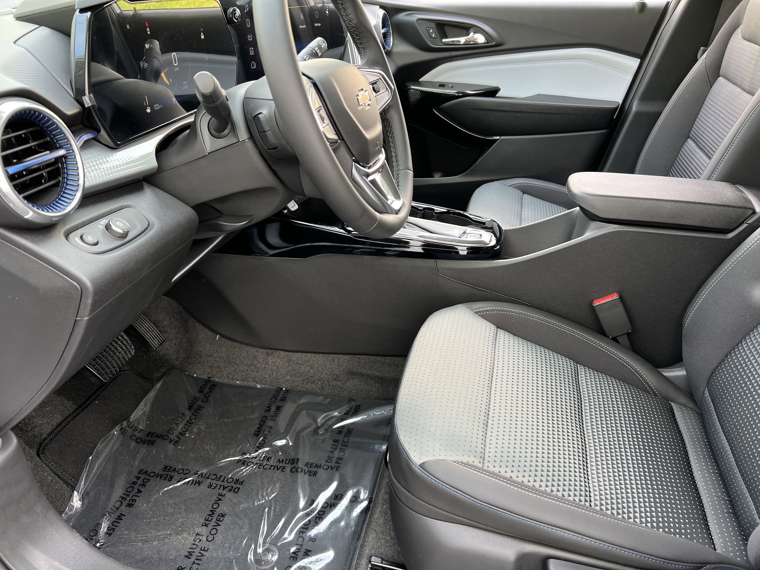 2026 Chevrolet Trax LT - Photo 13