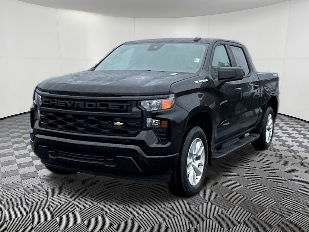 New 2026 Chevrolet Silverado 1500 Custom Truck