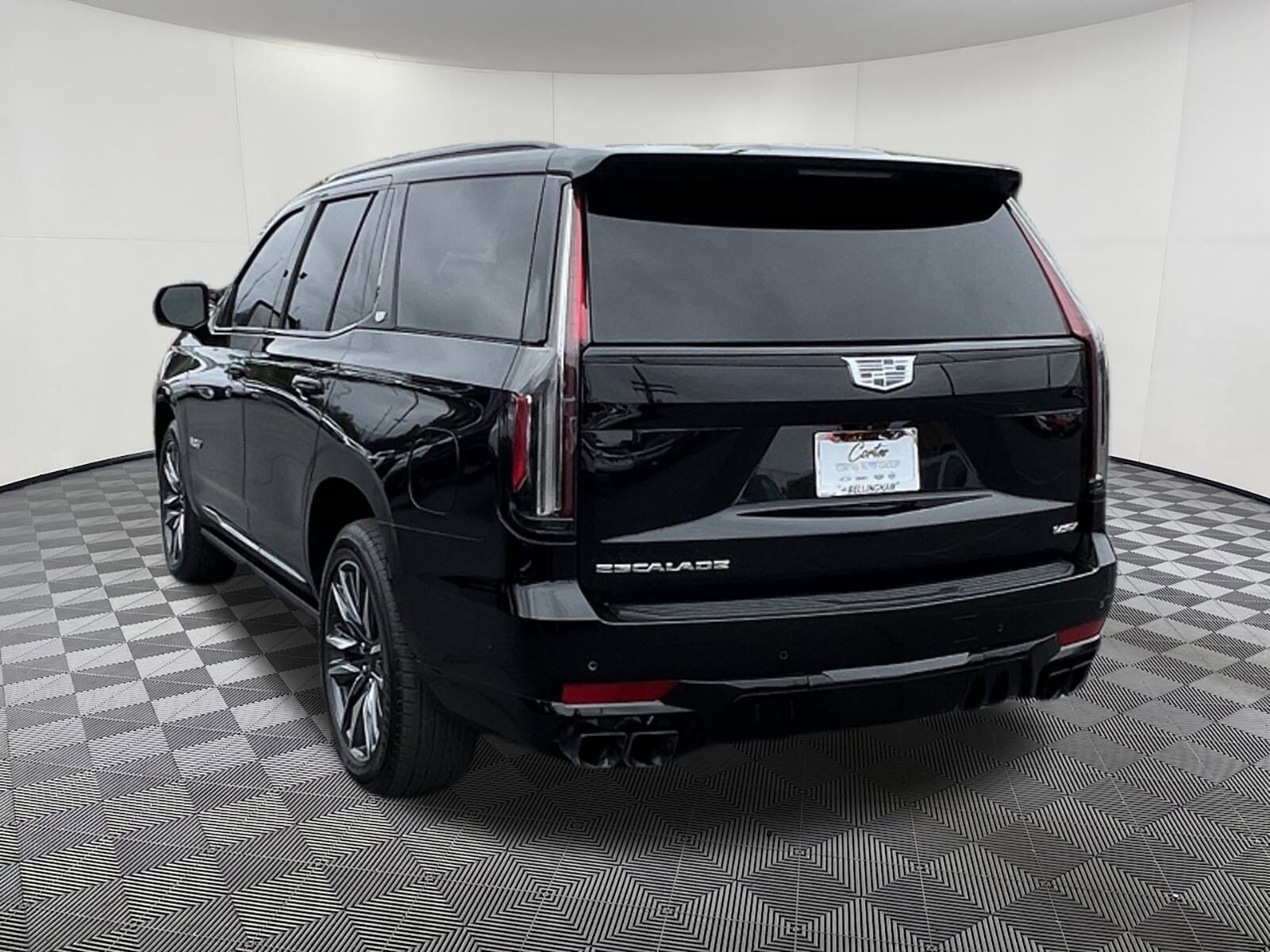 2024 Cadillac Escalade V-Series photo 4