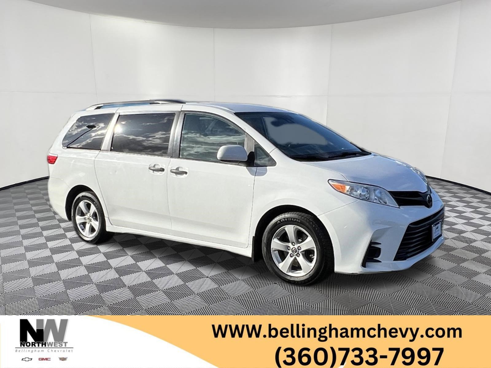 2020 Toyota Sienna L V6 7-Passenger FWD's photo