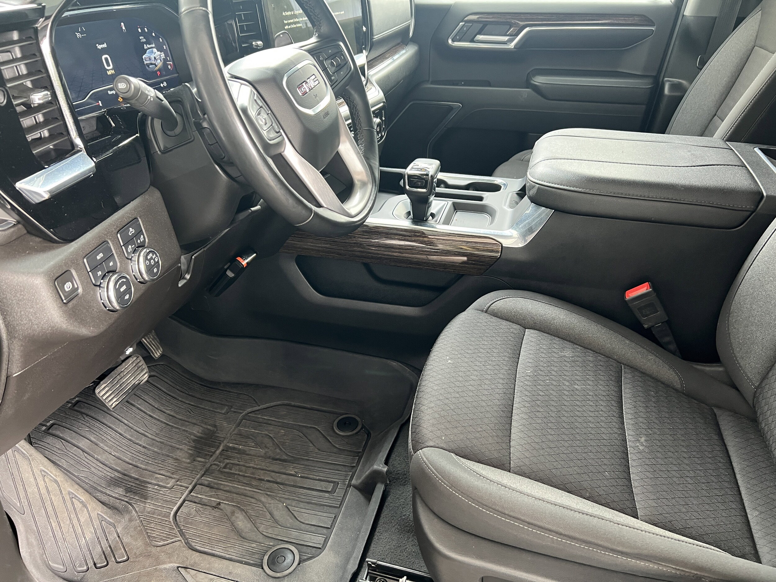 2024 GMC Sierra 1500 Elevation - Photo 13