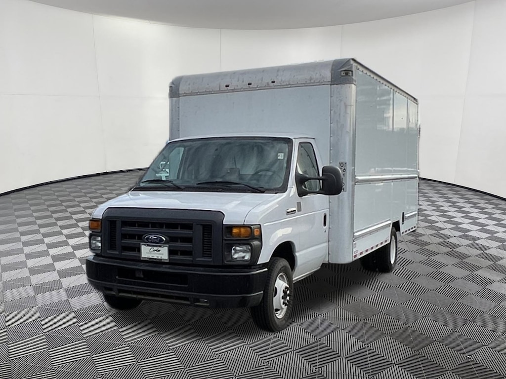 Used 2017 Ford E-350 Cutaway Gray Truck
