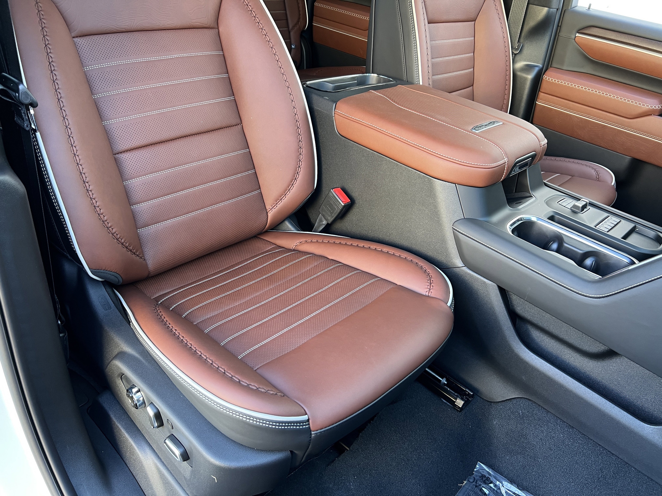 2026 GMC Sierra 2500HD Denali Ultimate - Photo 24