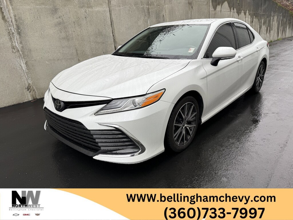 Used 2023 Toyota Camry XLE Sedan