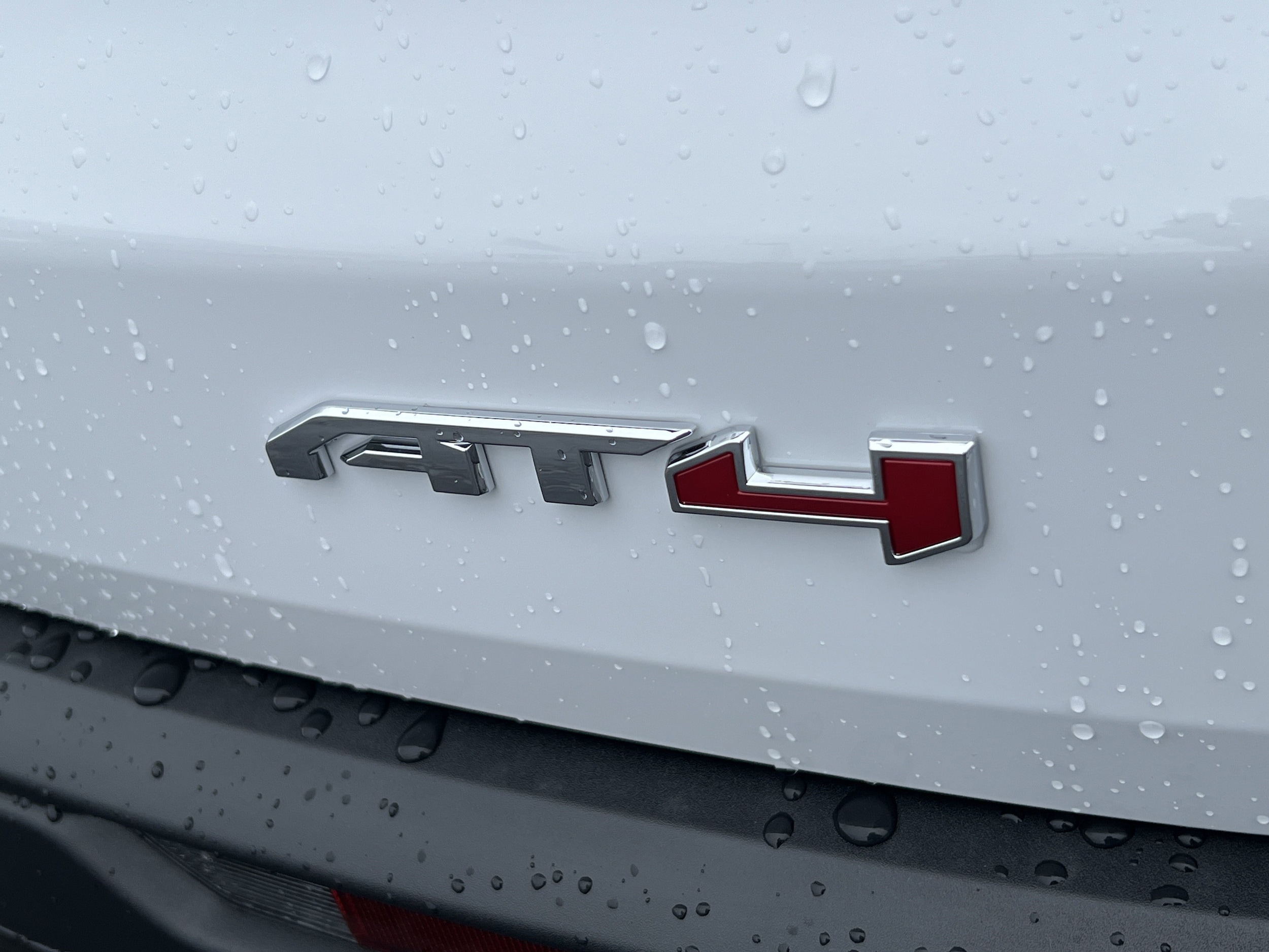 2026 GMC Acadia AT4 - Photo 10