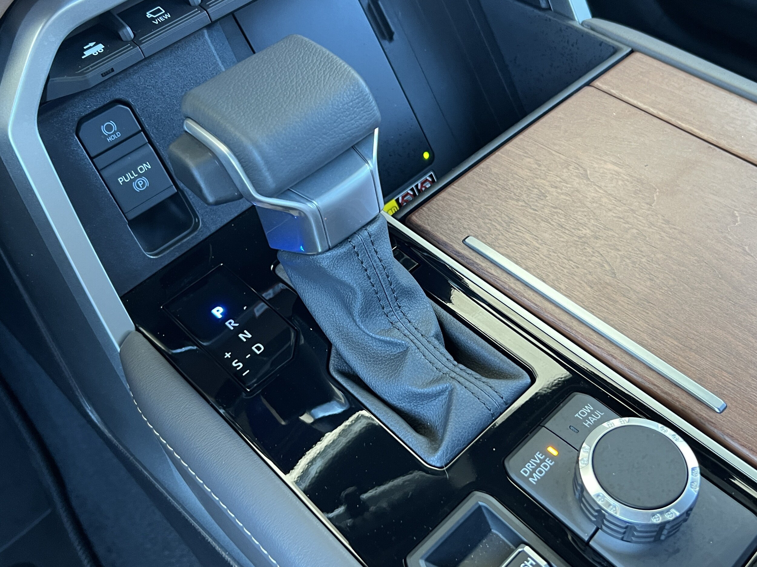 2025 Toyota Tundra 1794 Edition - Photo 28
