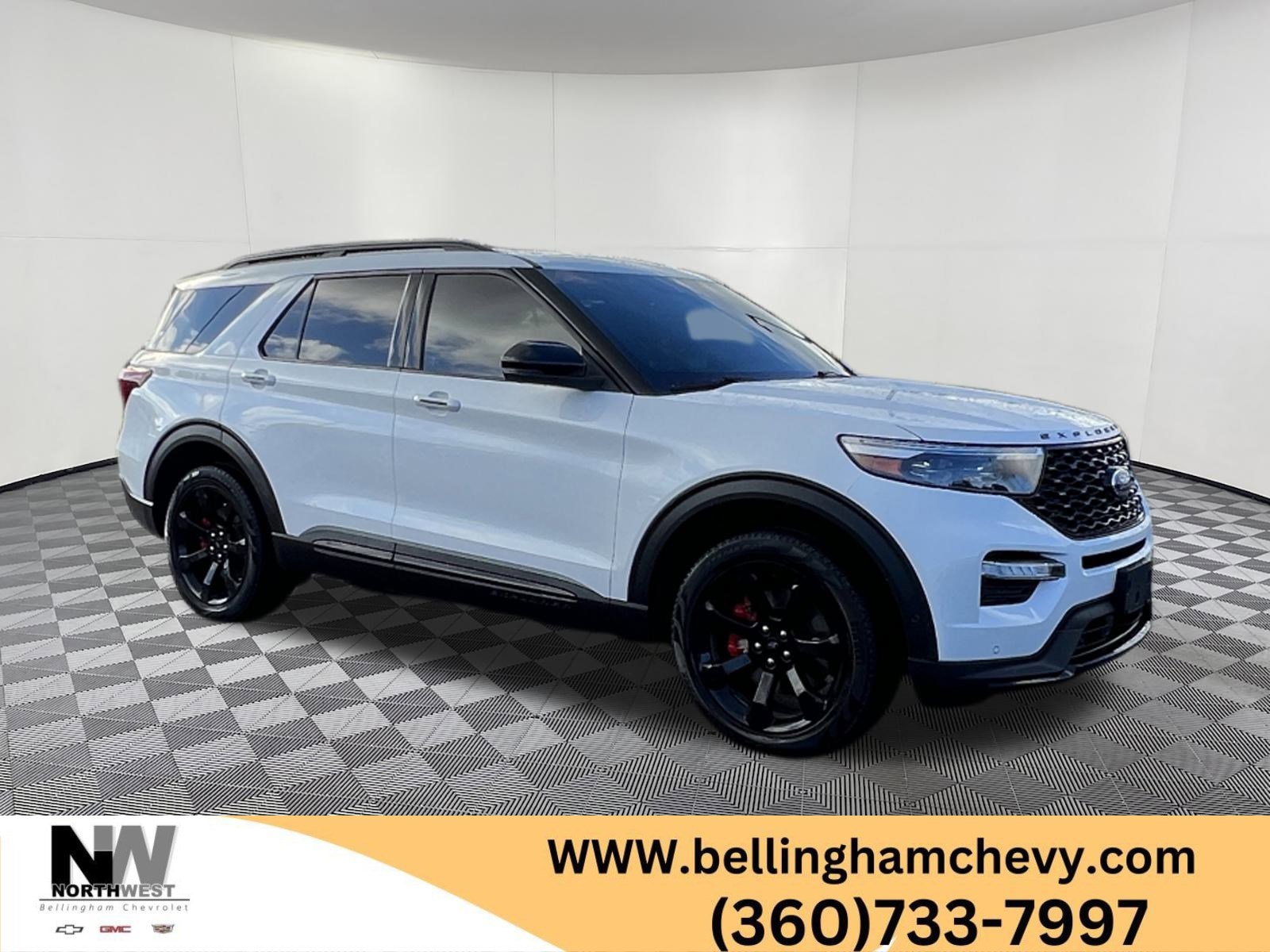 2022 Ford Explorer ST's photo