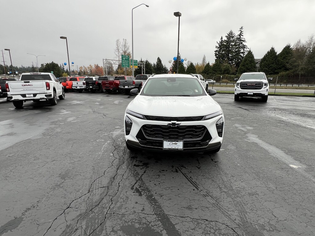 Used 2025 Chevrolet Trax Activ SUV