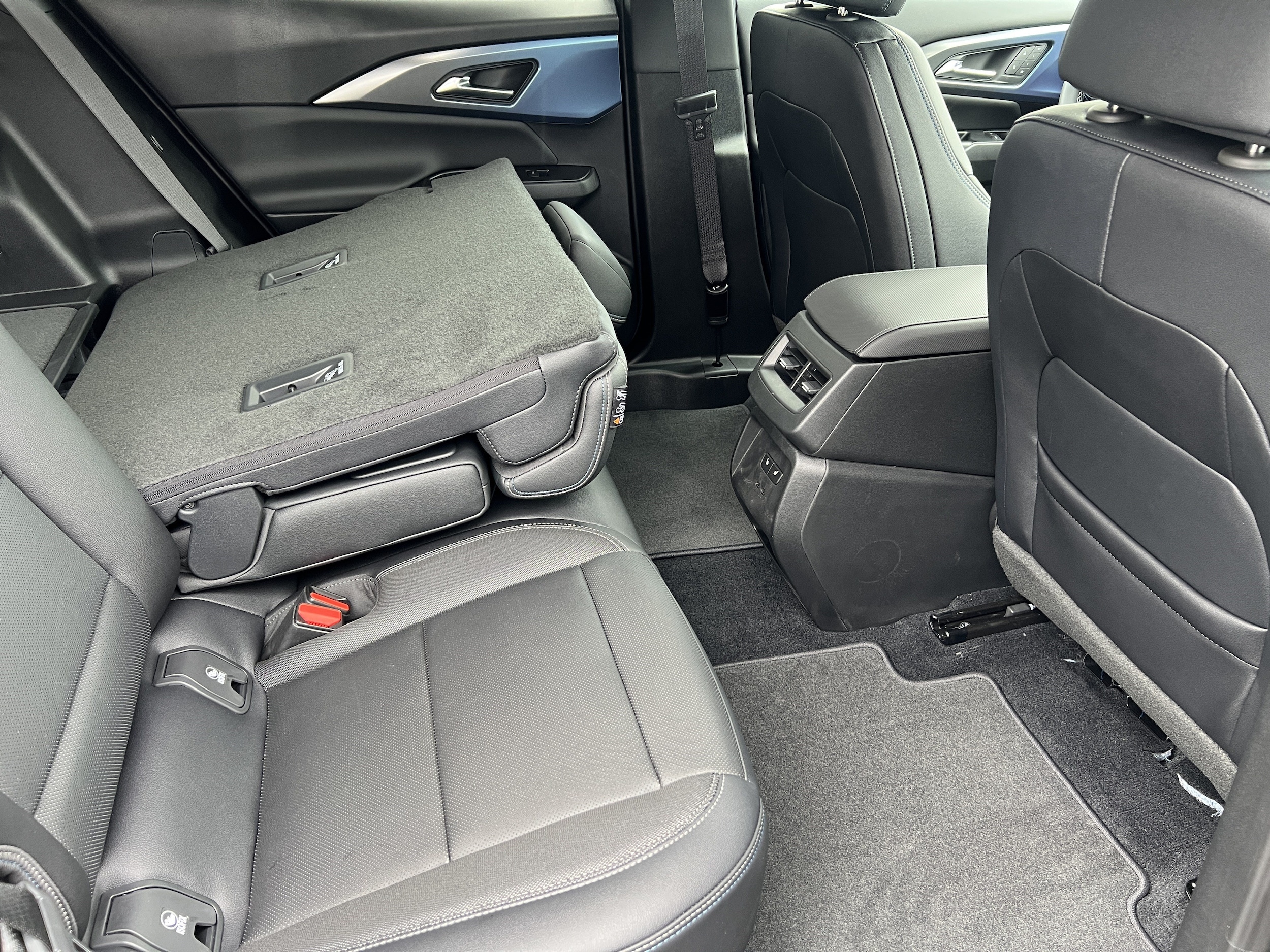 2026 Chevrolet Equinox EV 2LT - Photo 21